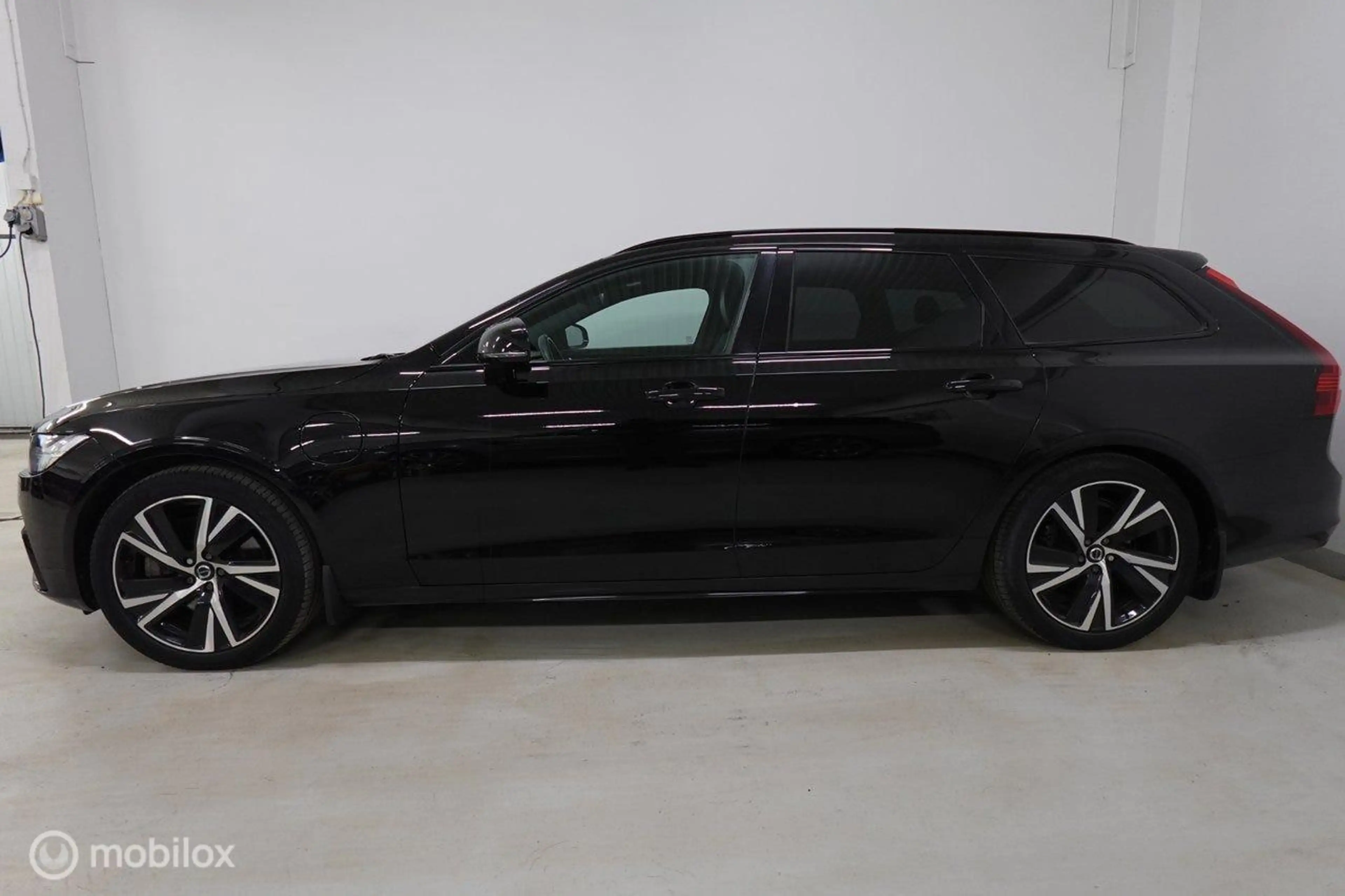 Volvo V90 2.0 T6 AWD R-Design, trekhaak — photo 6
