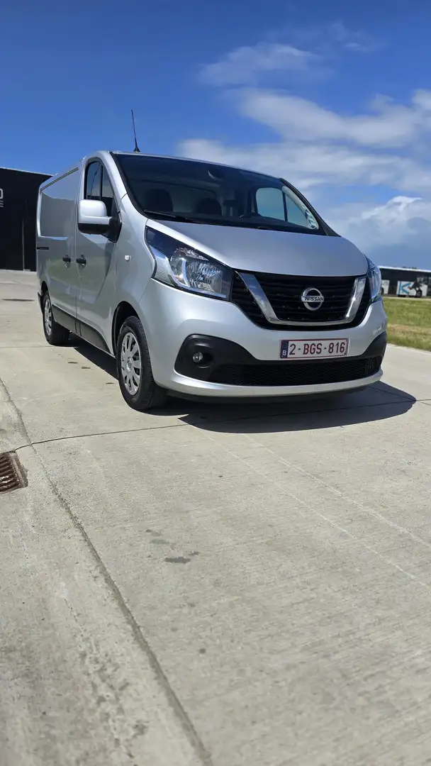Nissan NV300 - 1