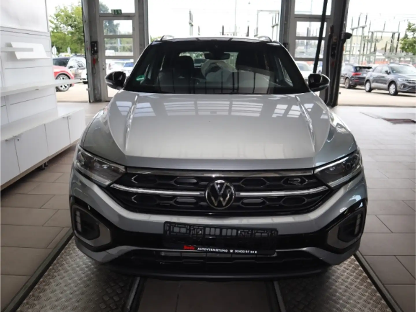 Volkswagen T-Roc R-Line 2.0 TDI Pano+AHK+BeatsAudio+IQ.Light+++ Silber - 1