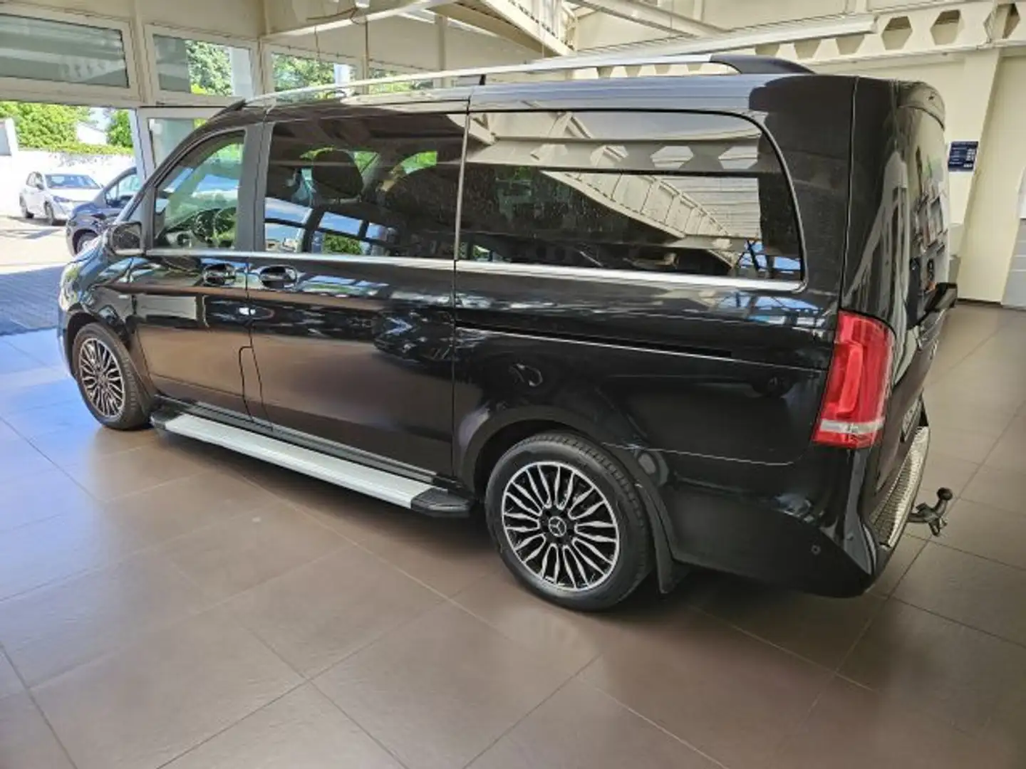 Mercedes-Benz V 250 (BlueTEC) d lang 7G-TRONIC Avantgarde Nero - 2