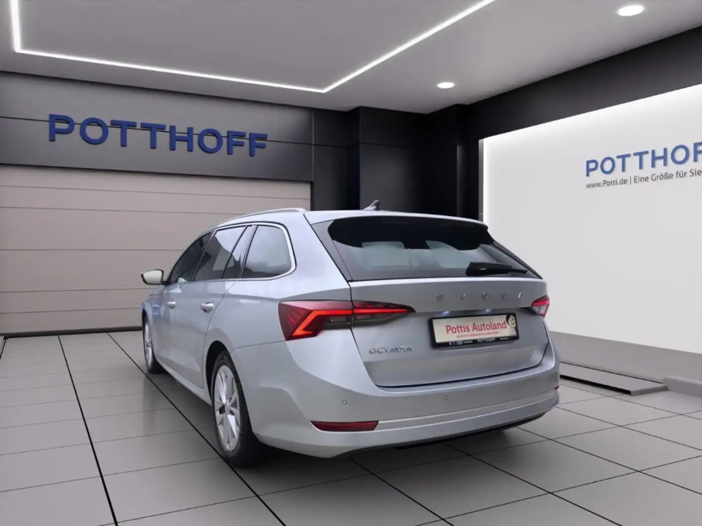 Skoda Octavia Combi 2.0 TDI DSG STYLE NAVI MATRIX PDC SITZHZG Silber - 2