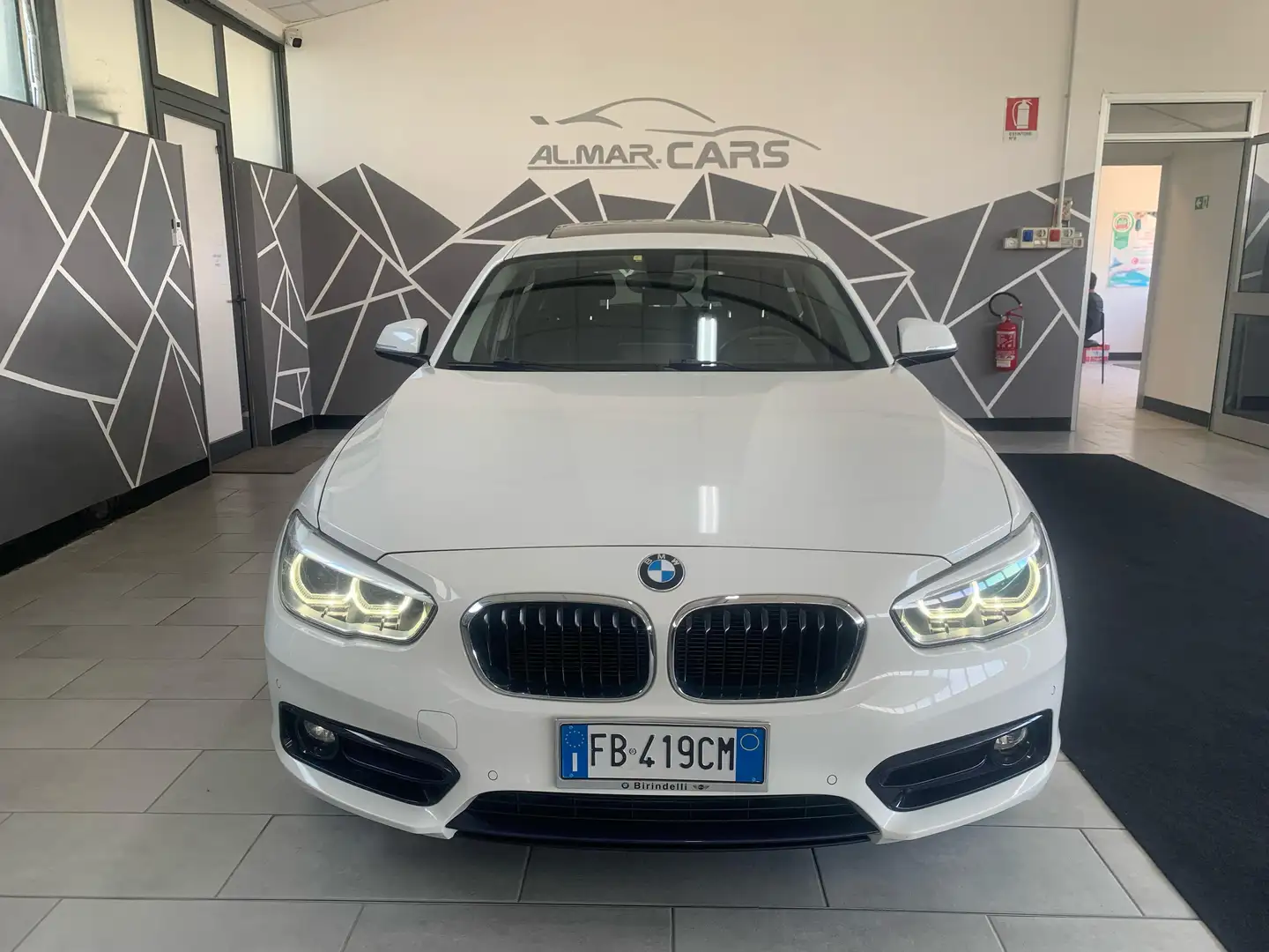 BMW 116 Serie 1 F/20-21 2015 116d Sport 5p Bianco - 2