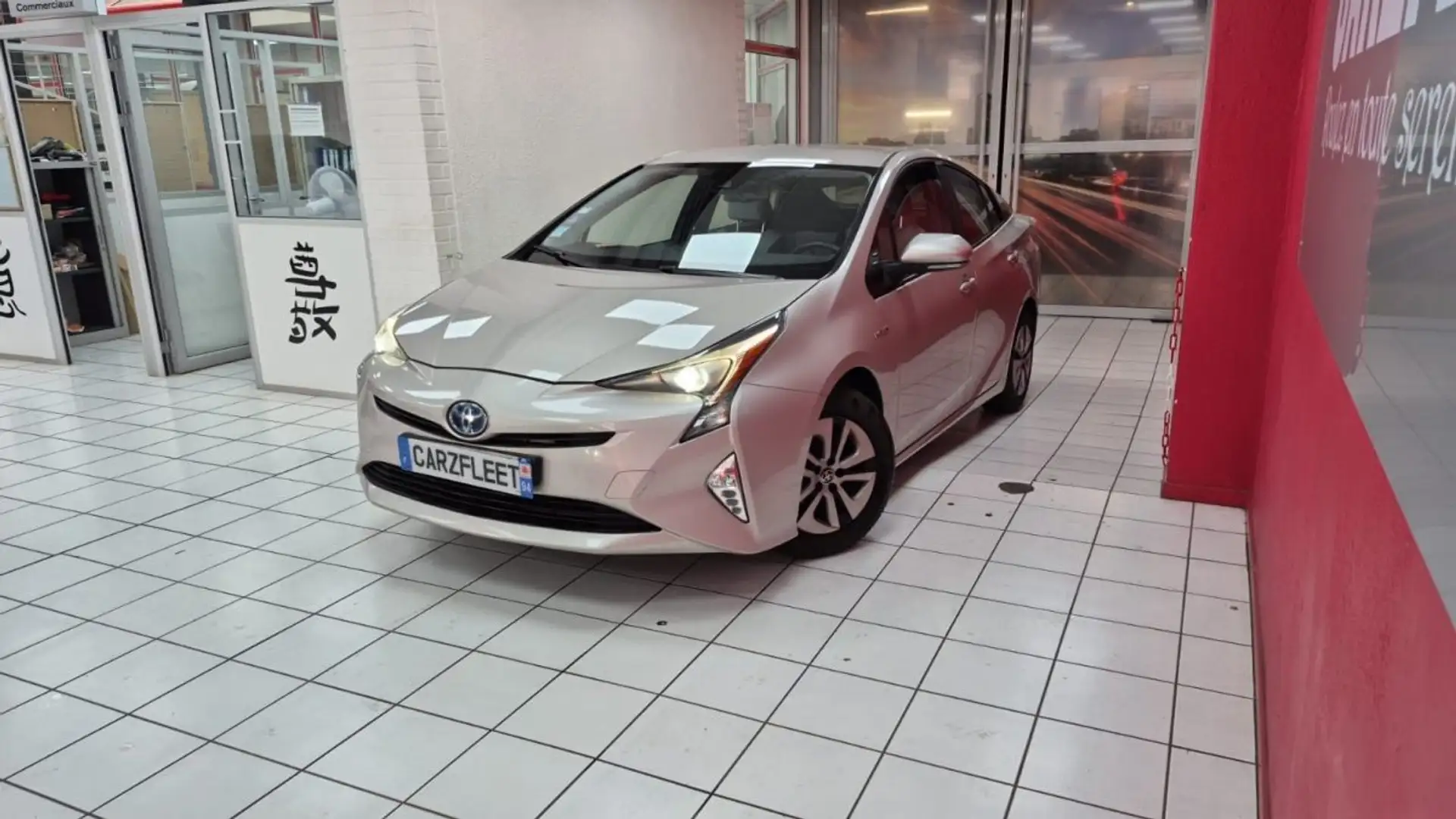 Toyota Prius BERLINE 122cv DYNAMIC BUSINESS/1 ERE MAIN/TVA RECUP Grijs - 2