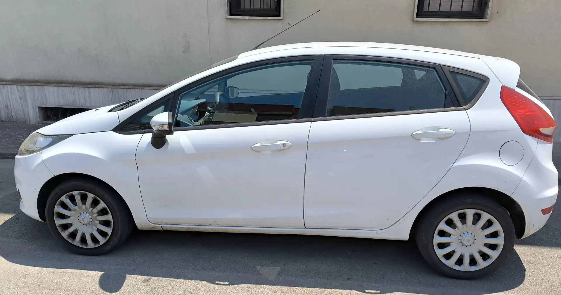 Ford Fiesta 5p 1.4 16v + Gpl - 1