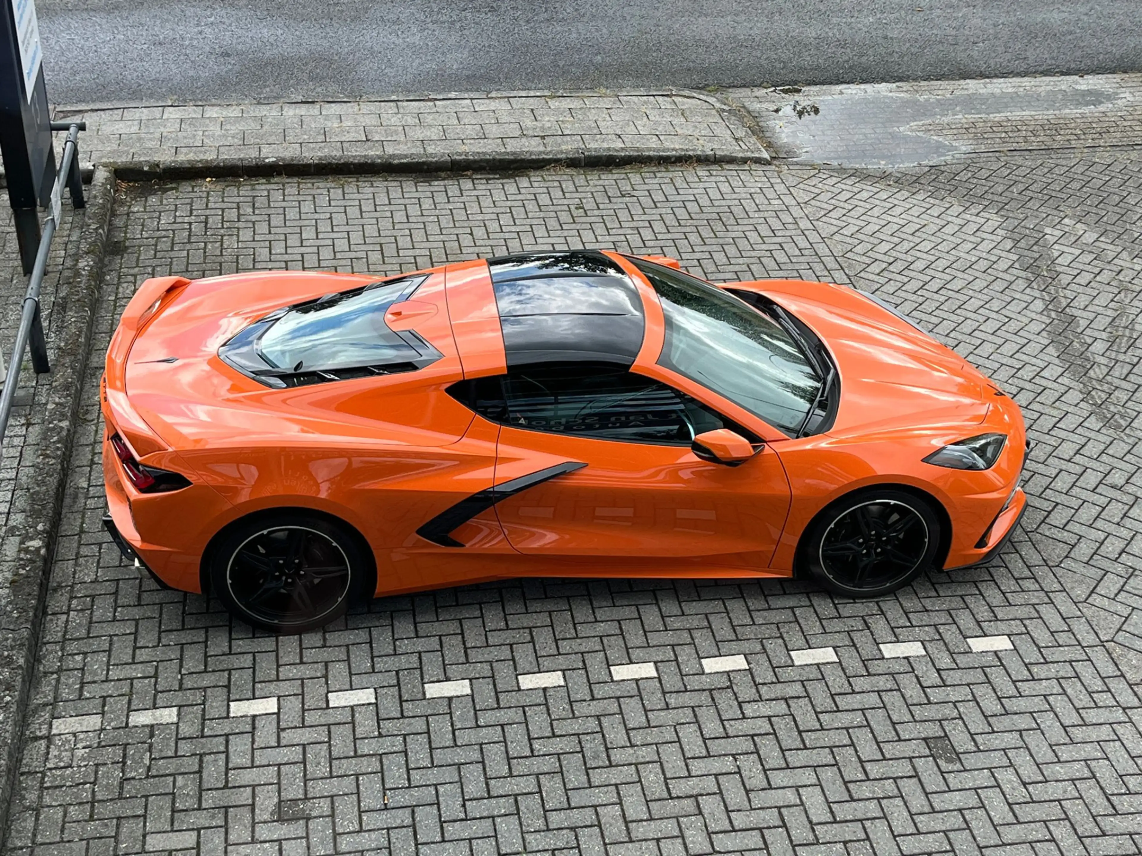 Chevrolet Corvette C8 6.2 V8 Stingray Coupe LT3 Z51 497PK 70 Years Ed — photo 27