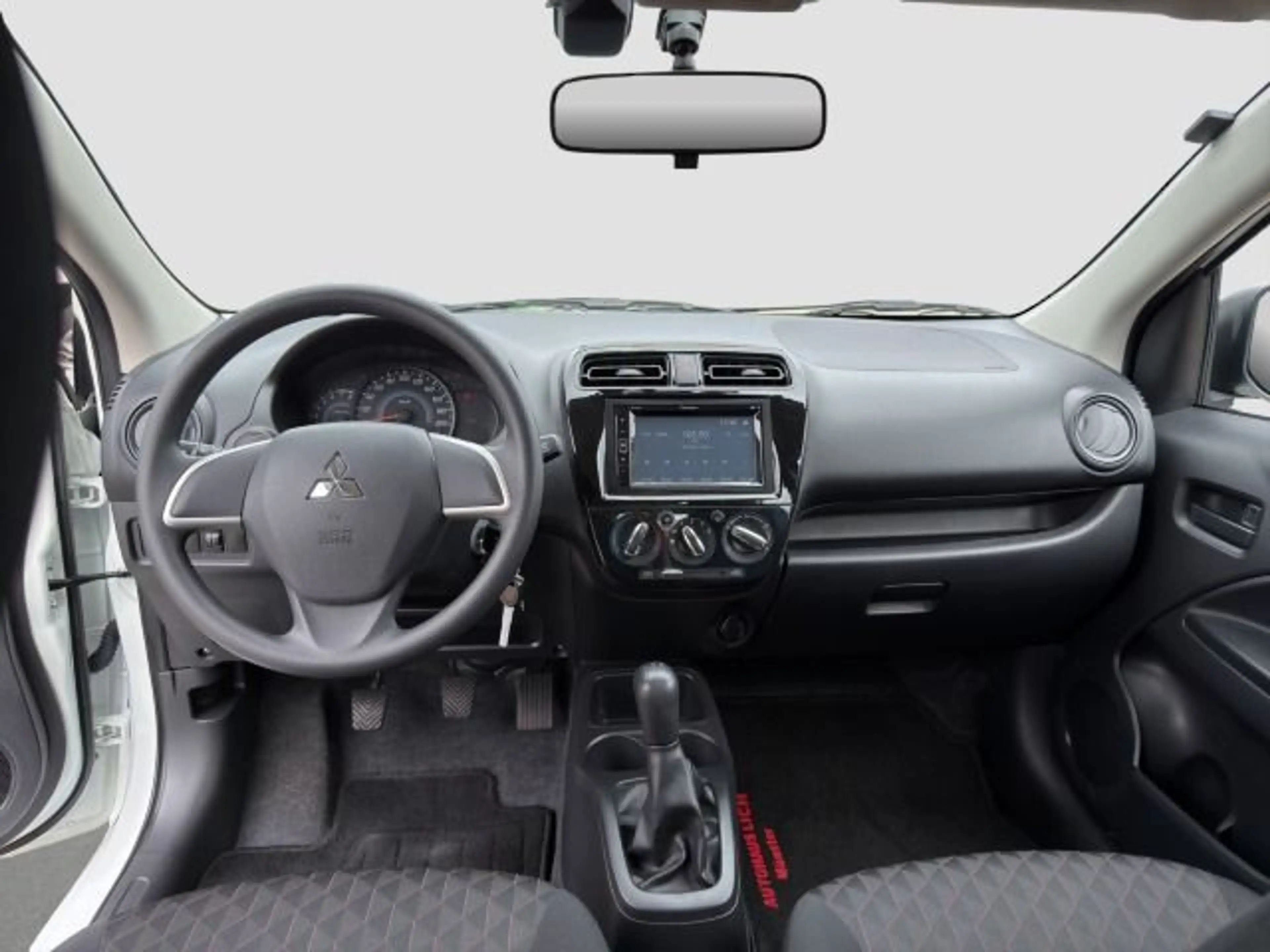 Mitsubishi Space Star 1.2 Select Allwetterreifen — photo 12
