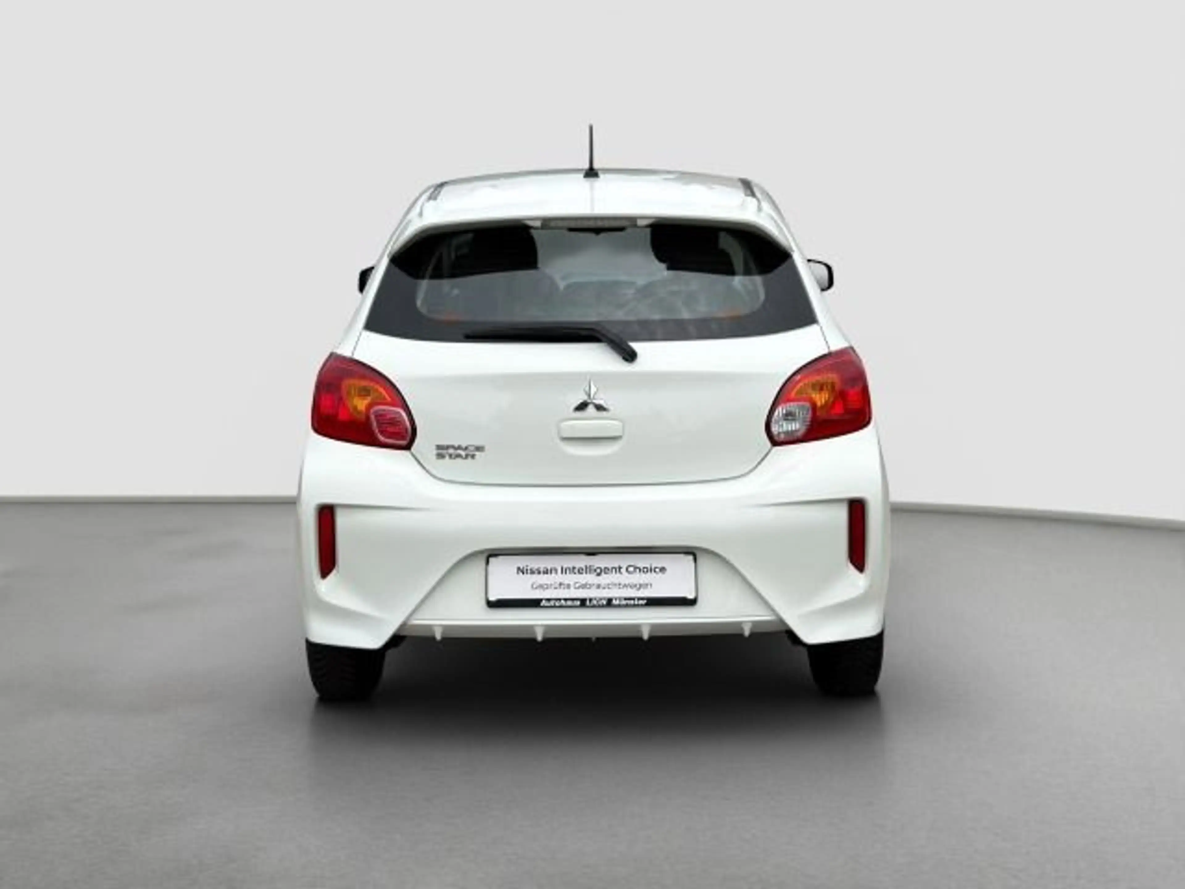 Mitsubishi Space Star 1.2 Select Allwetterreifen — photo 5