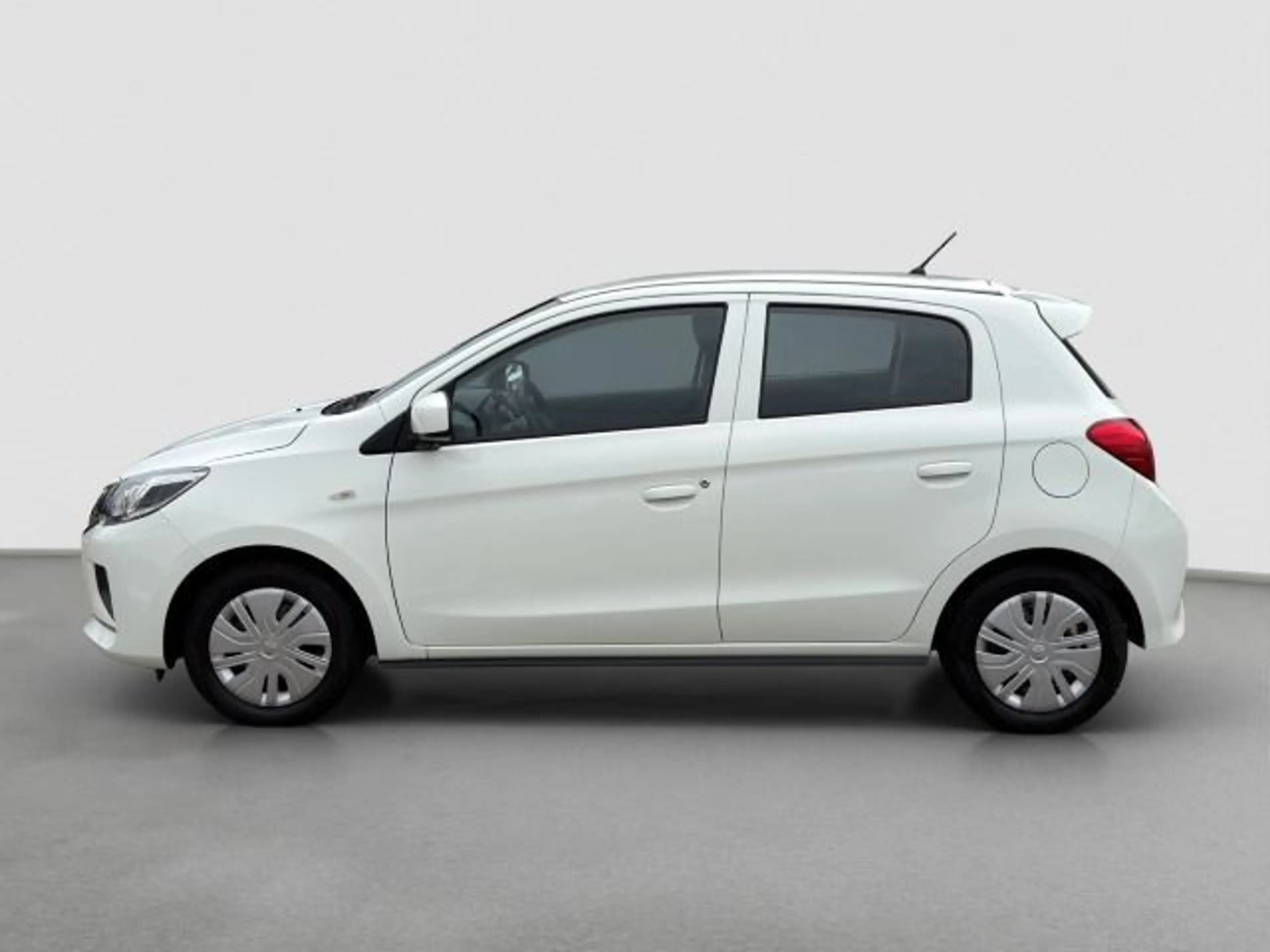 Mitsubishi Space Star 1.2 Select Allwetterreifen — photo 3