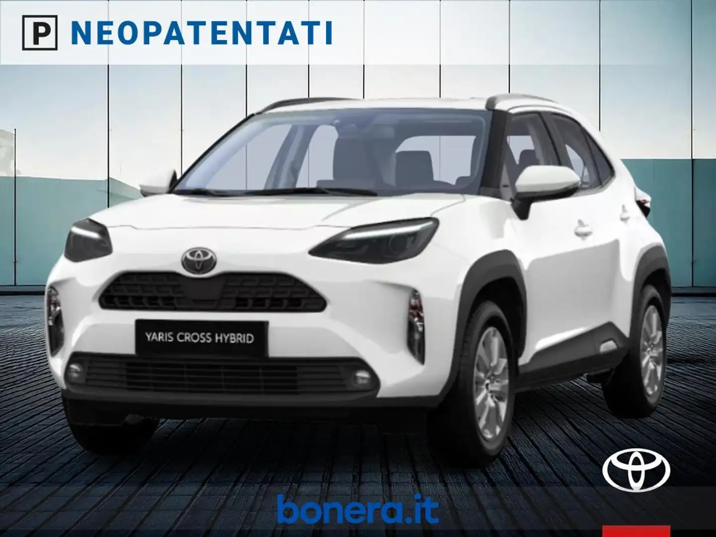 Toyota Yaris Cross 1.5h Active fwd 116cv e-cvt Bianco - 1