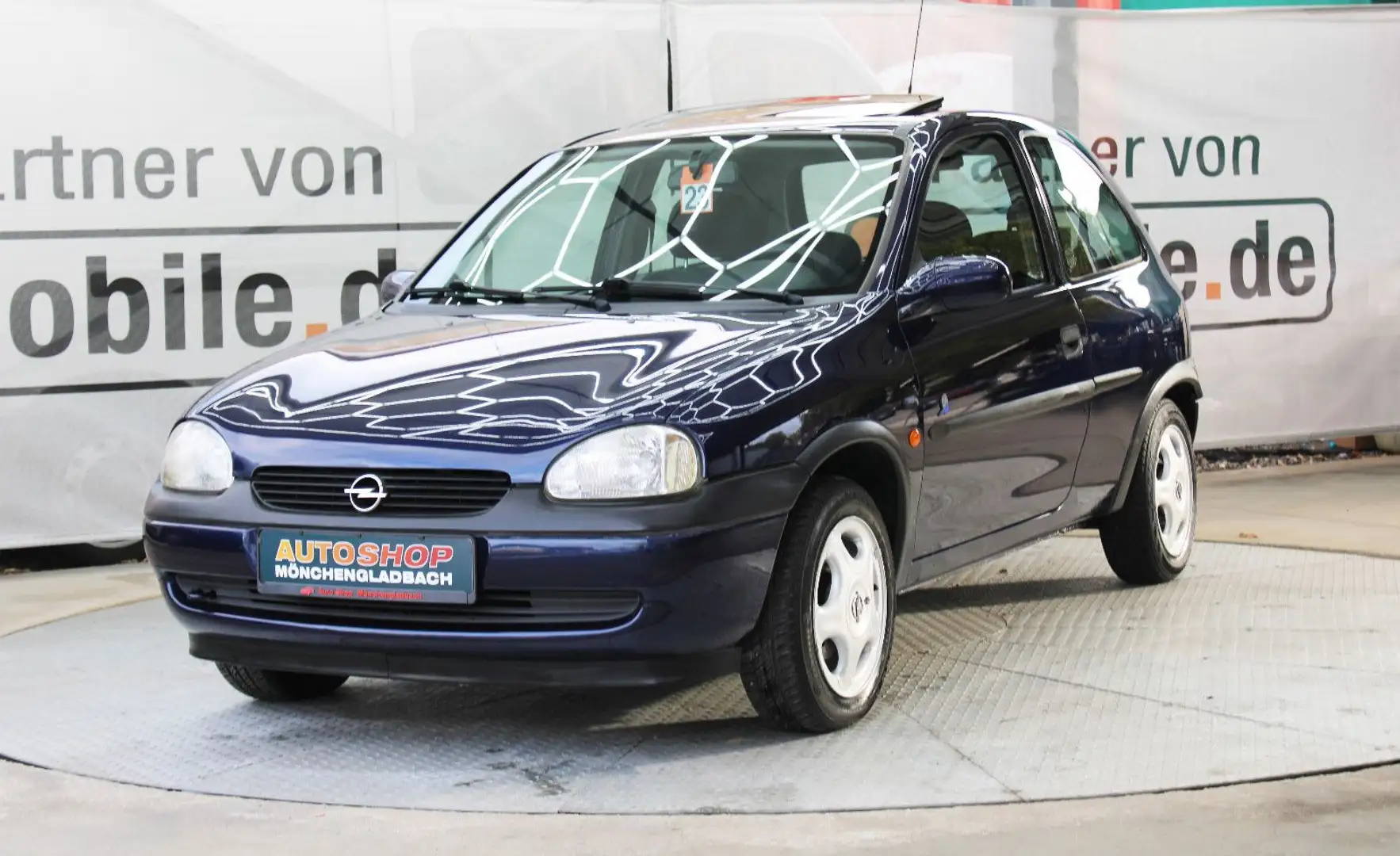 Opel Corsa B*Automatik*Insp. Neu*8-fach Bereift*Servo Blau - 2