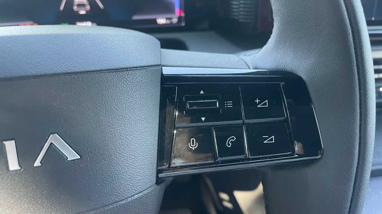 Lancia Ypsilon 2024 — фото 15