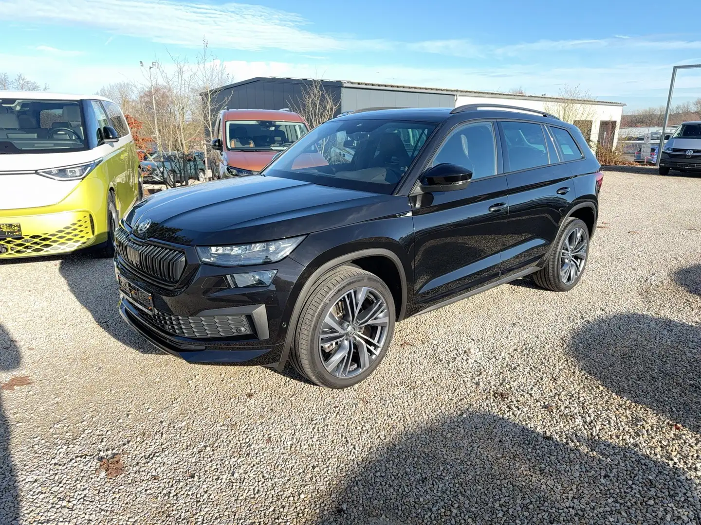 Skoda Kodiaq Sportline TSi Pano/CarPlay/ACC/AHK/LED Schwarz - 2