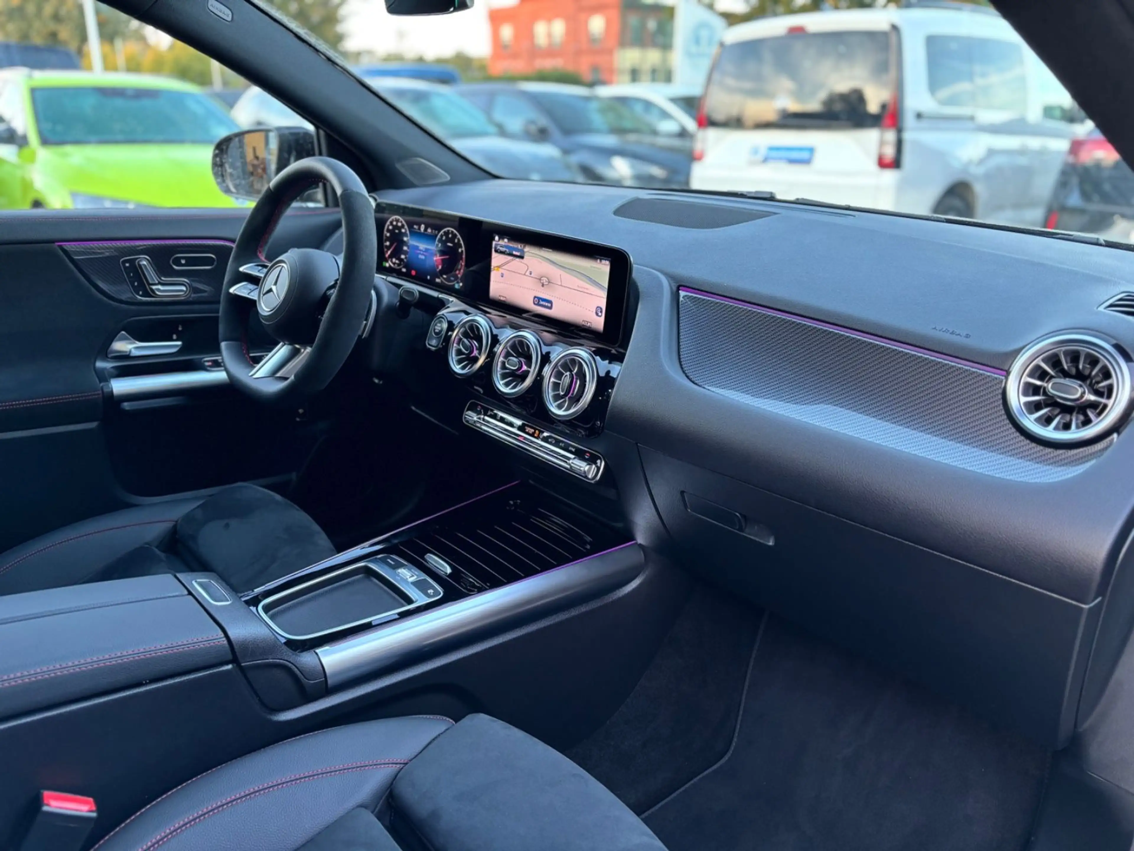Mercedes-Benz GLA 250 4Matic AMG Line 4xKamera AHK — photo 13