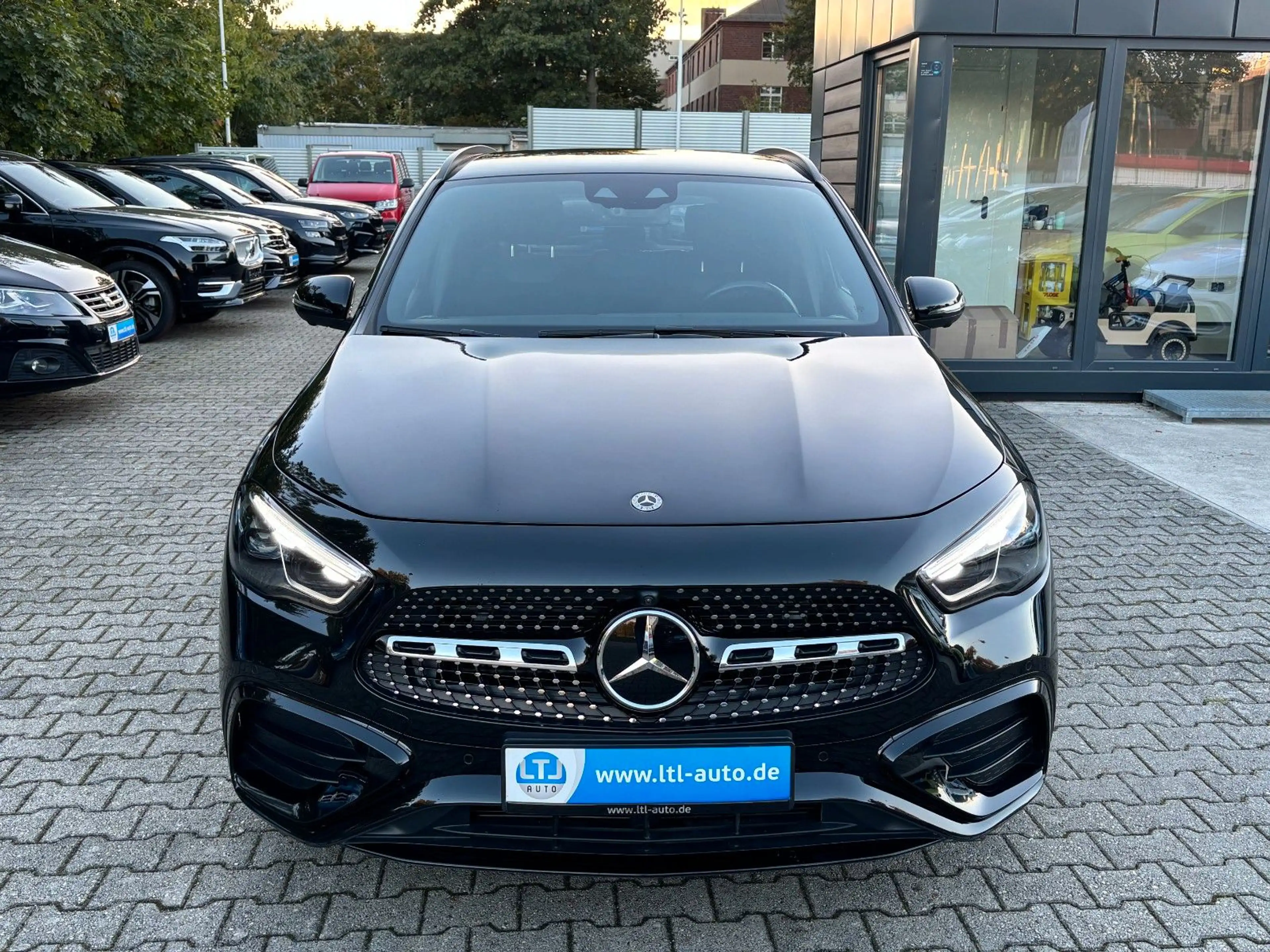 Mercedes-Benz GLA 250 4Matic AMG Line 4xKamera AHK — photo 2