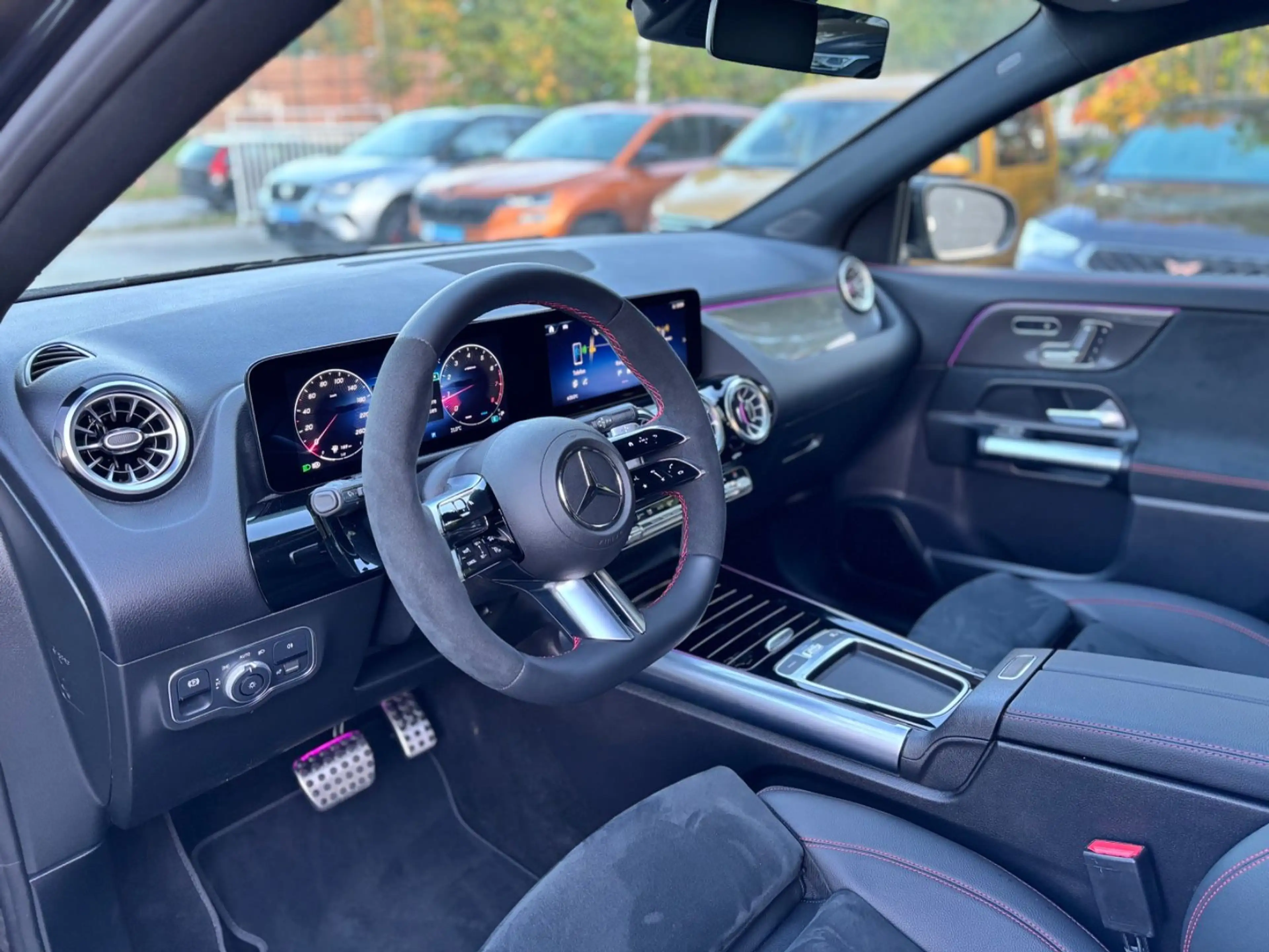 Mercedes-Benz GLA 250 4Matic AMG Line 4xKamera AHK — photo 11