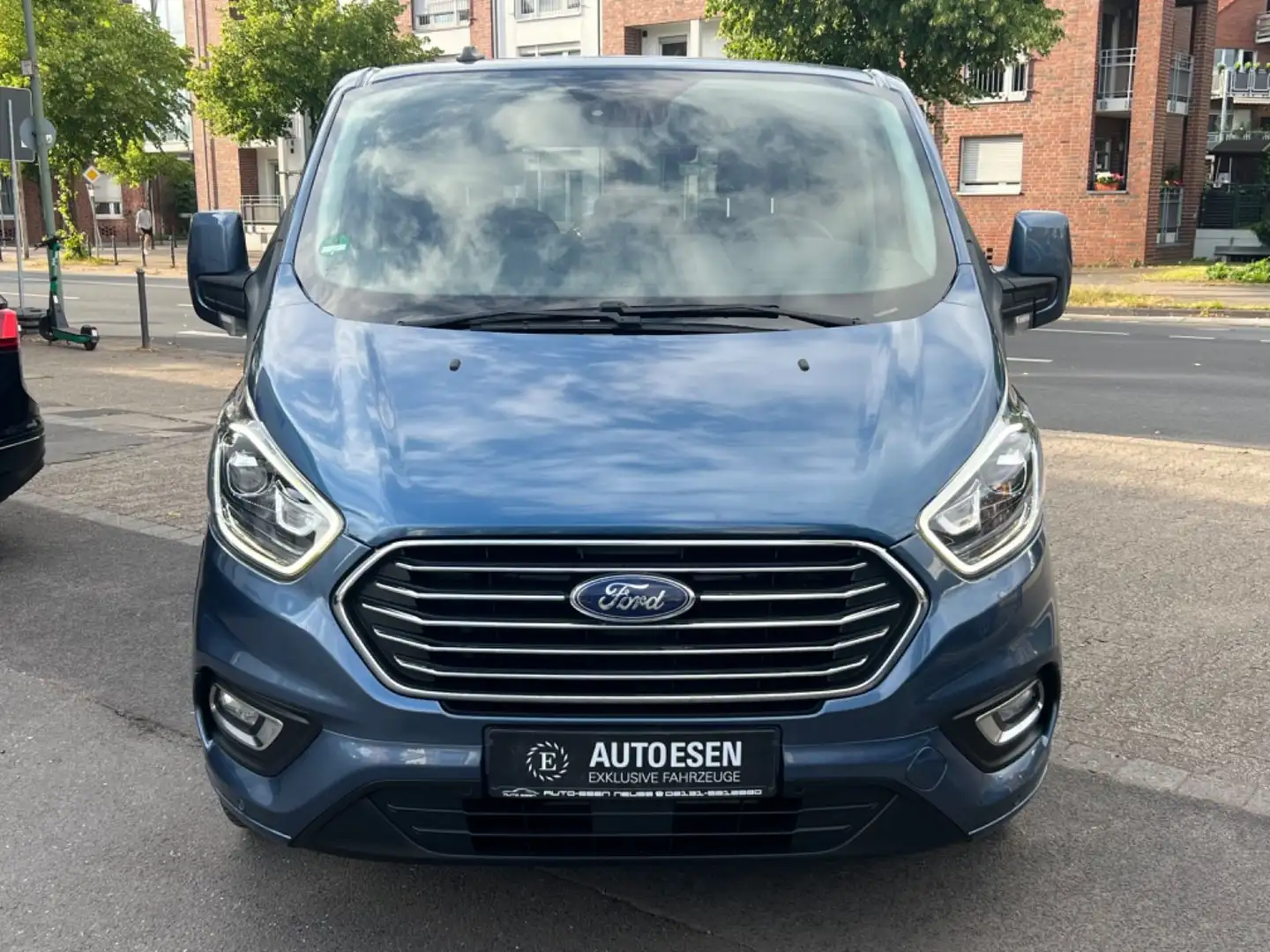Ford Tourneo Custom TitaniumX L2+8-SITZER+KAMERA+AHK Blu/Azzurro - 2