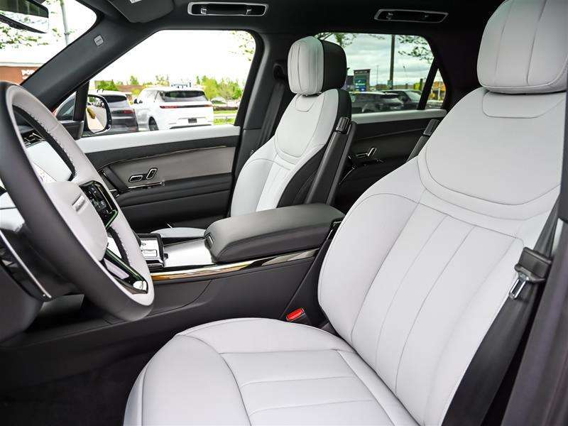 2026 Land Rover Range Rover Sport P400 Dynamic HSE thumb 10