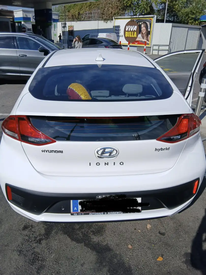 Hyundai IONIQ - 2