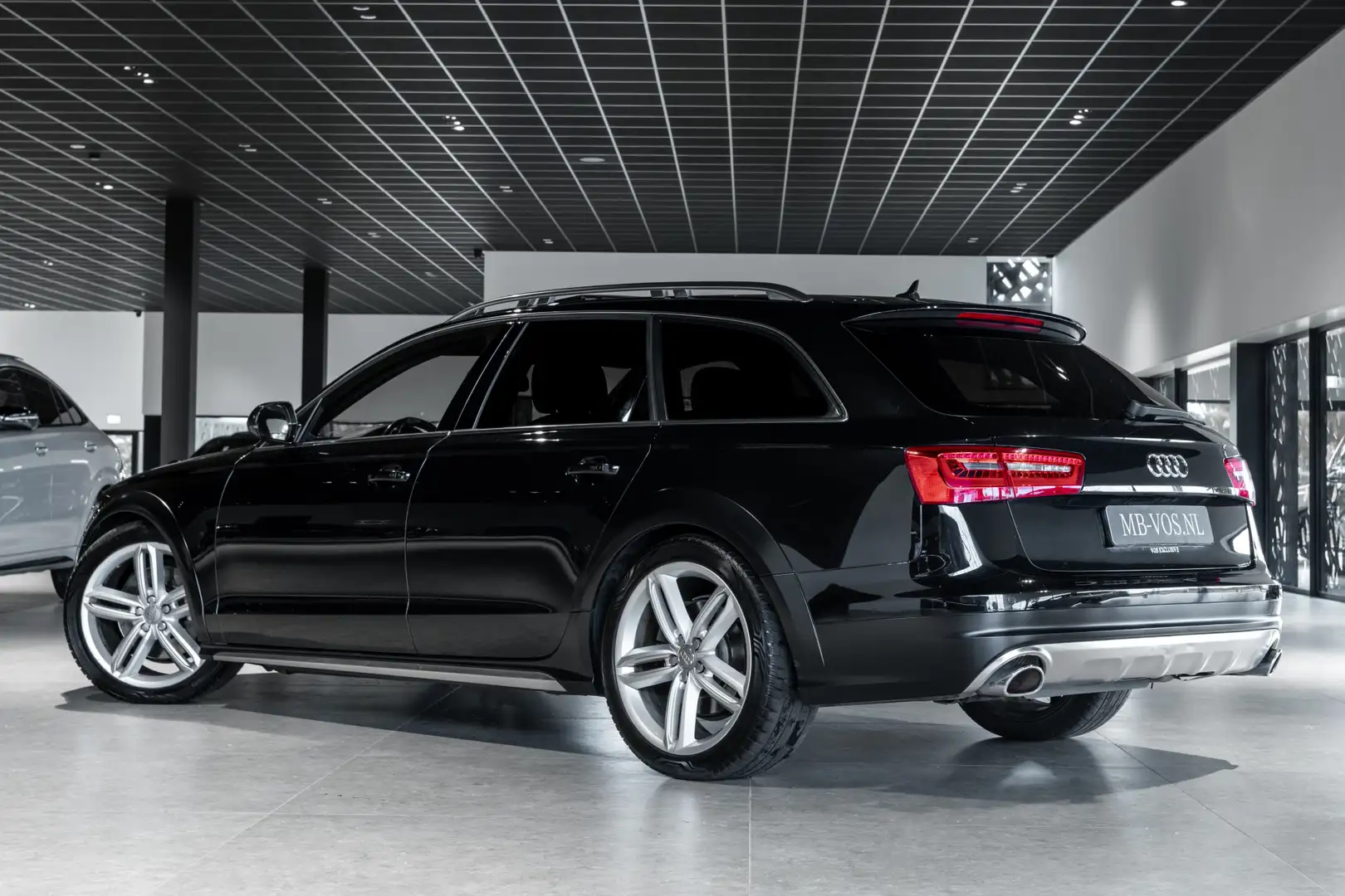 Audi A6 allroad quattro 3.0 TDI BiTurbo 313PK Pano|ACC|Bose|Leder| Zwart - 2