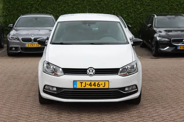 Volkswagen Polo view 8