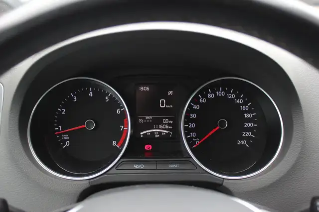 Volkswagen Polo view 18
