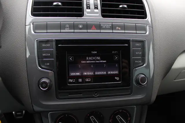 Volkswagen Polo view 23