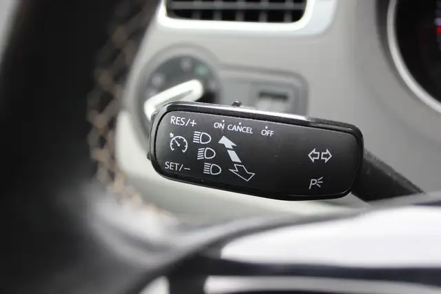 Volkswagen Polo view 28