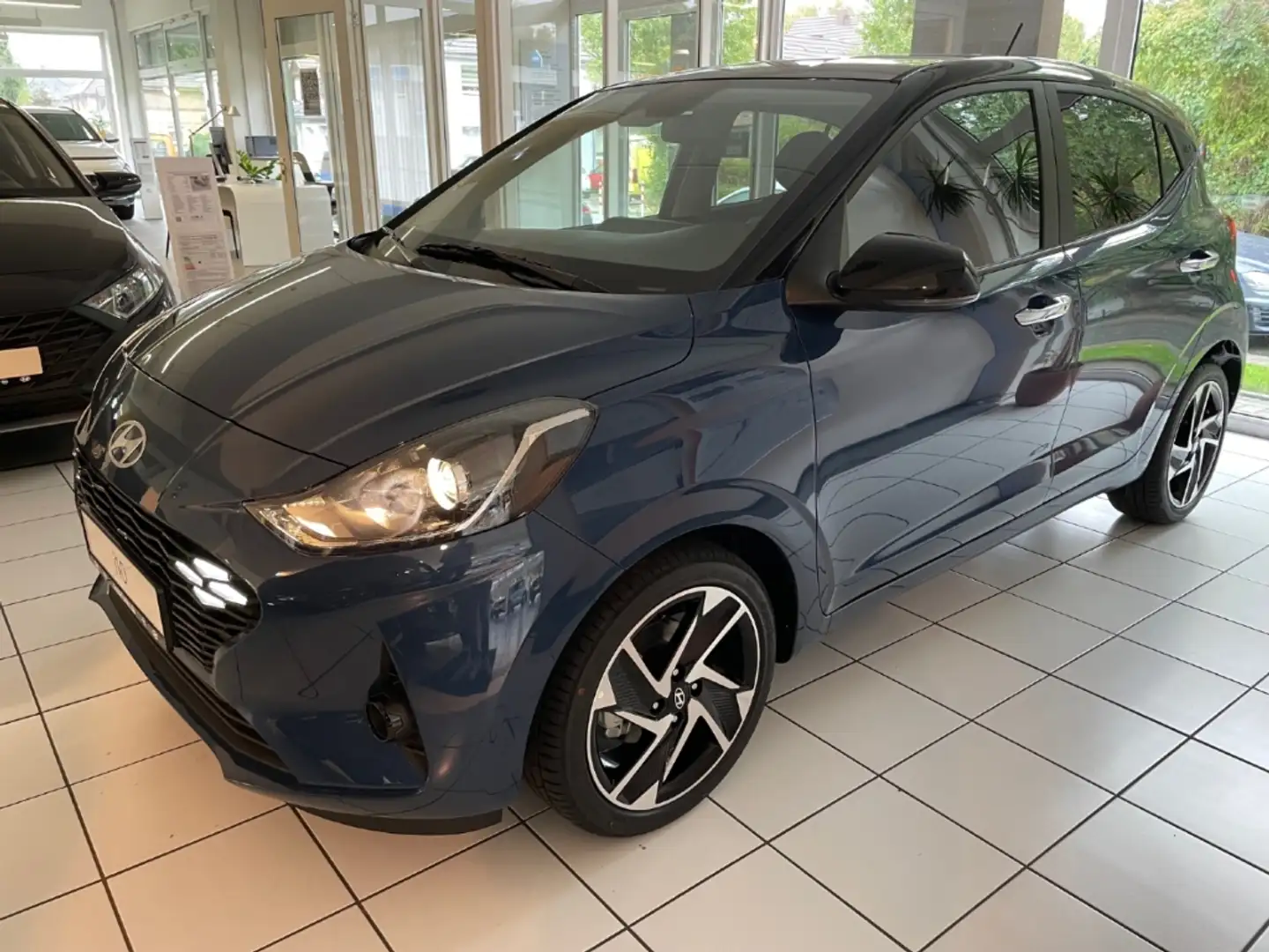 Hyundai i10 Prime 1.2 EU6e Navi Digitales Cockpit Apple CarPla Azul - 1