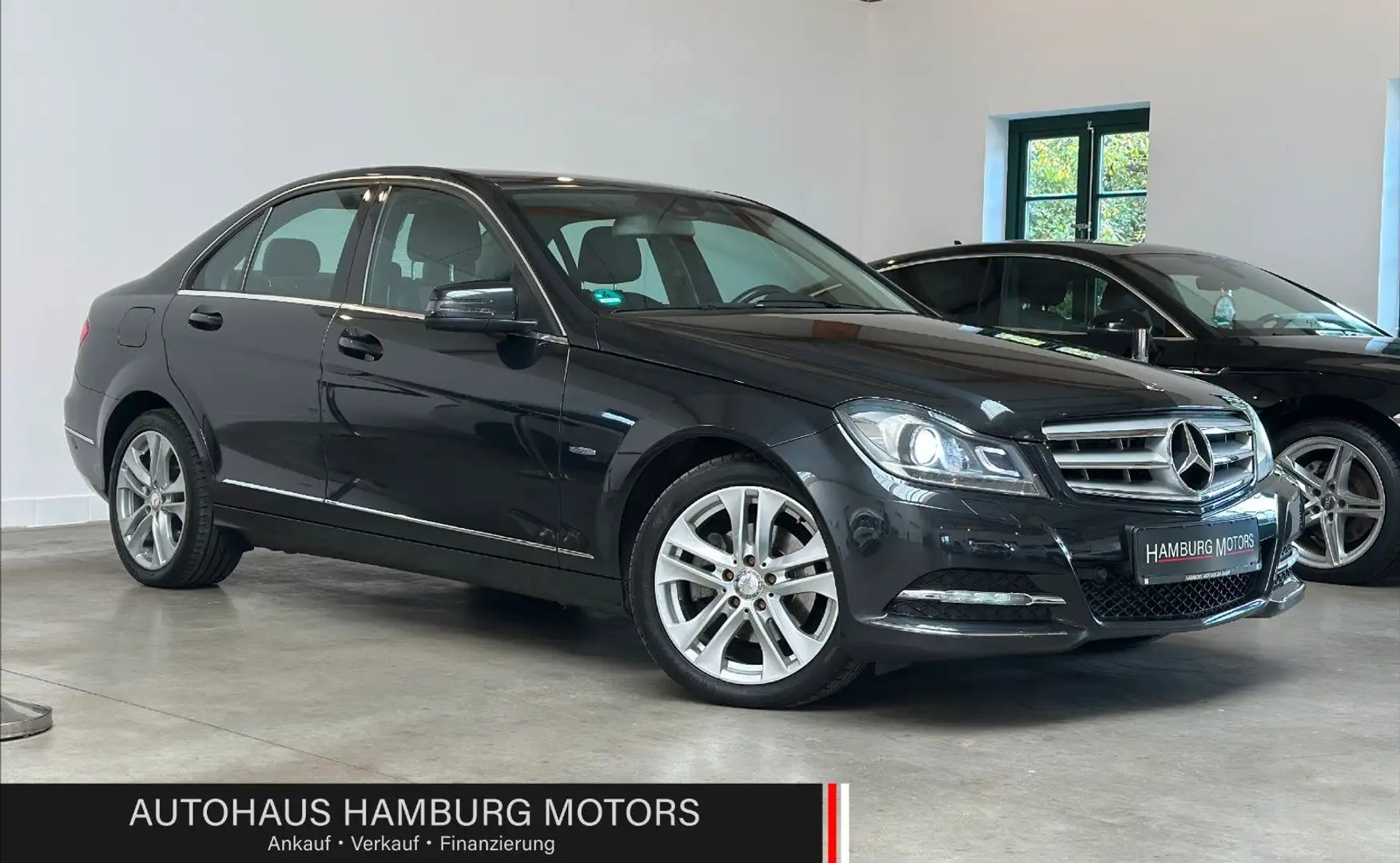 Mercedes-Benz C 200 CGI Lim. BlueEfficiency 7G-Tronic 184PS Schwarz - 1