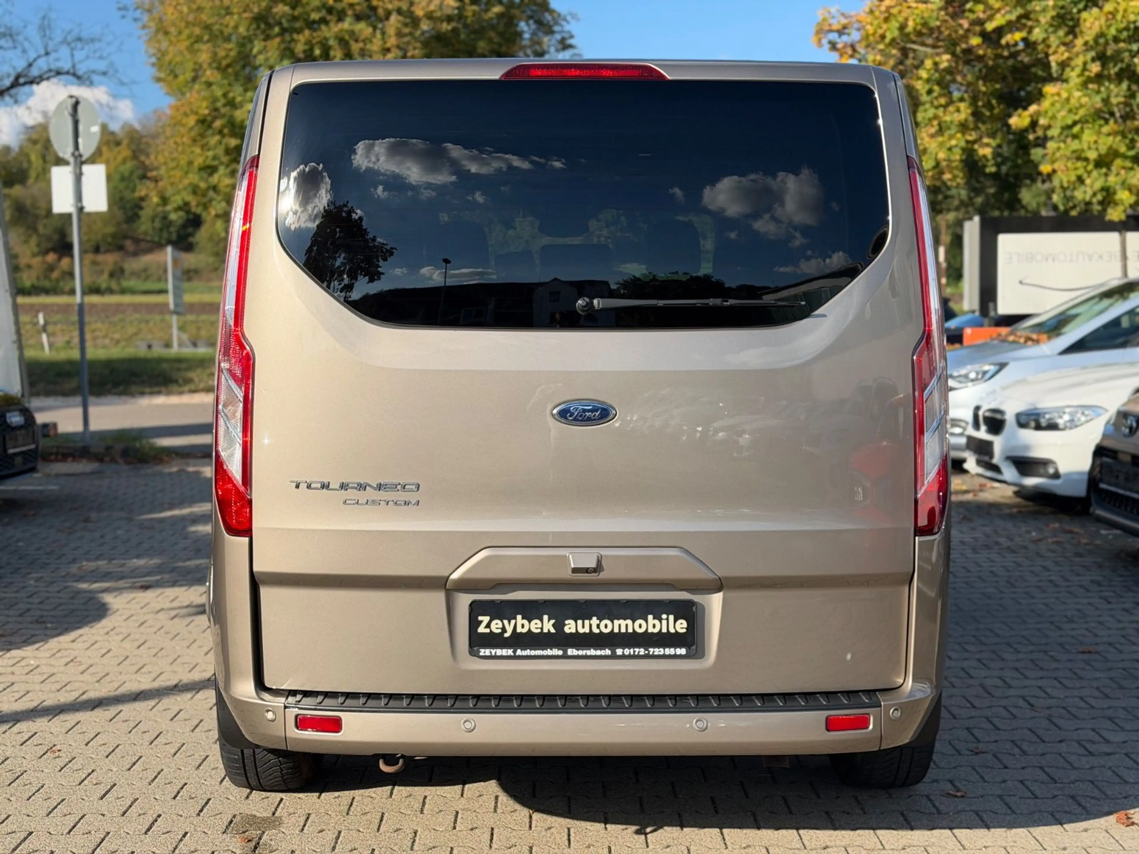 Ford Tourneo Custom Titanium Leder Navi Standtheizung — photo 7