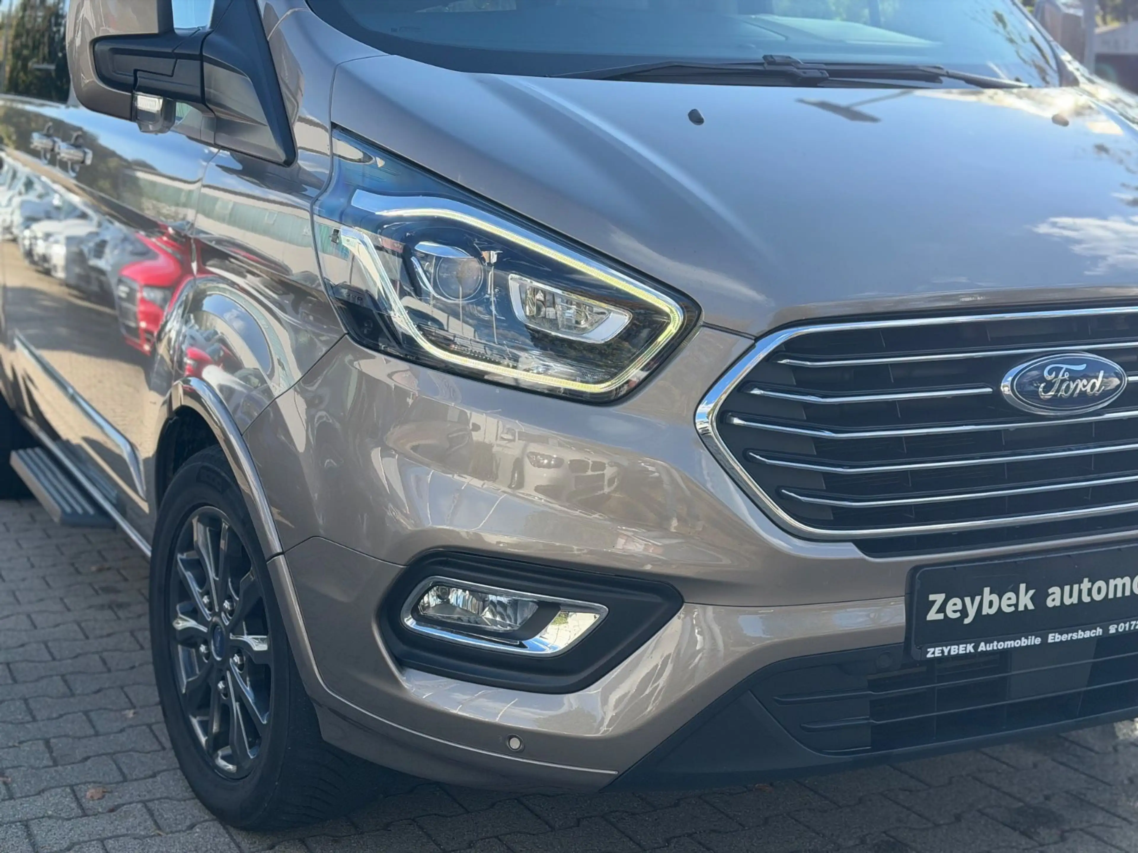Ford Tourneo Custom Titanium Leder Navi Standtheizung — photo 3