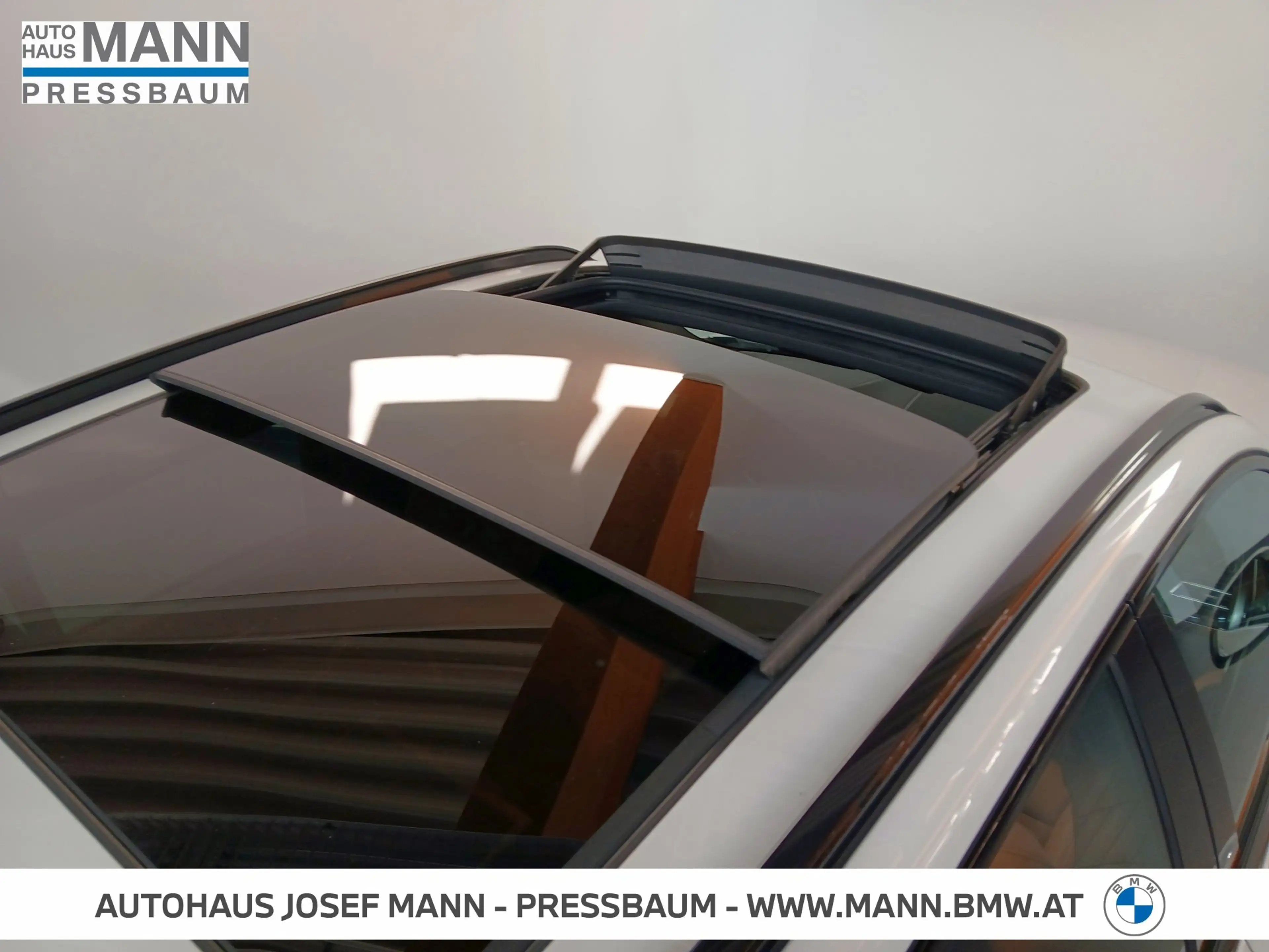 BMW iX3 M Sport INSPIRING, M AEROPAKET — photo 11