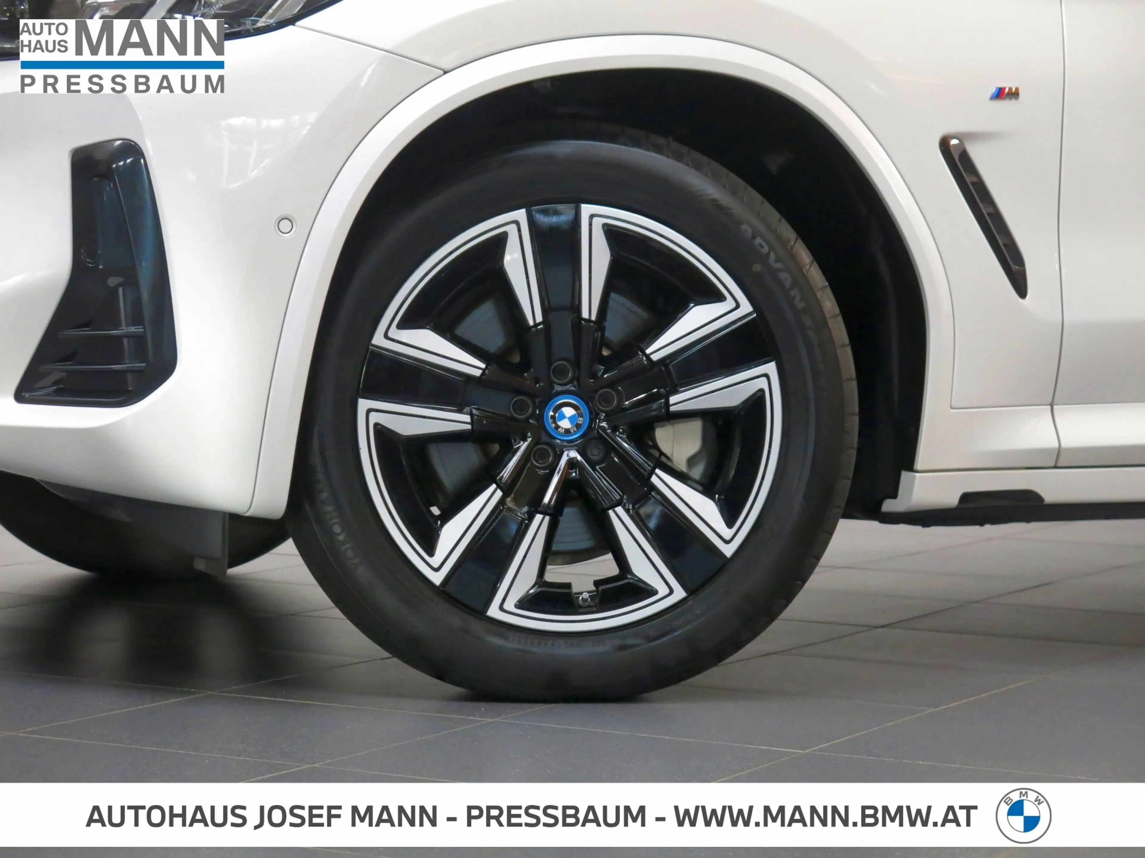BMW iX3 M Sport INSPIRING, M AEROPAKET — photo 10