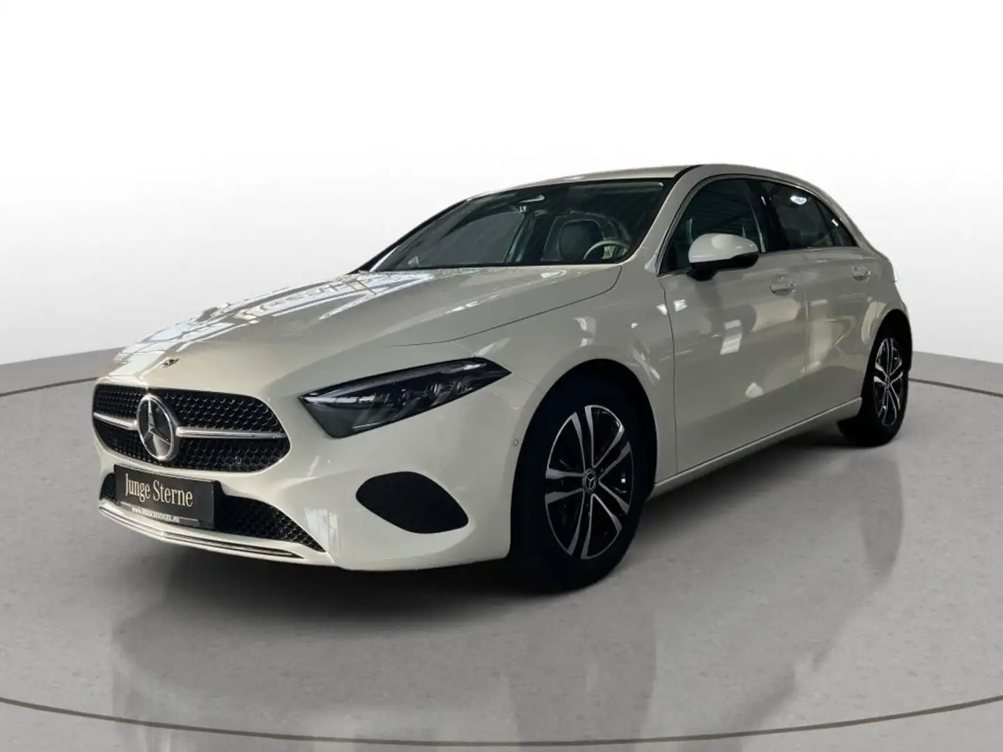 Mercedes-Benz A 180 Progressive+MBUX+Navi-Prem+LED+Kam+PDC+SHZ Weiß - 2