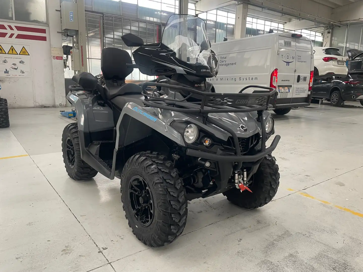 Can-Am Outlander Max 570 DPS accessoriato Grijs - 2
