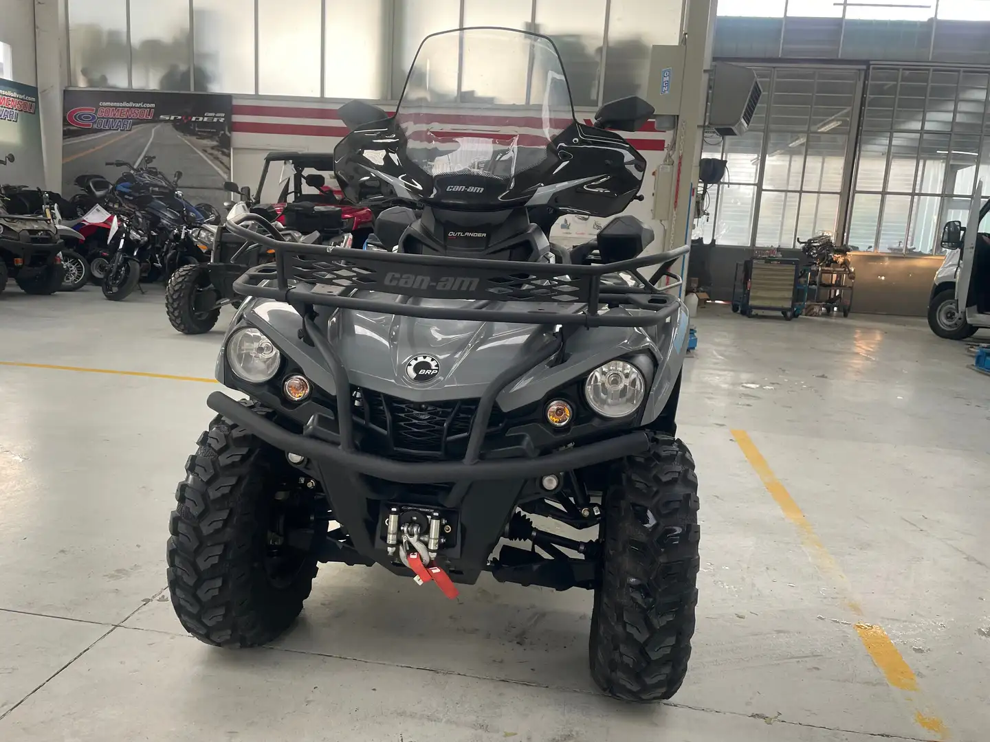 Can-Am Outlander Max 570 DPS accessoriato Grijs - 1