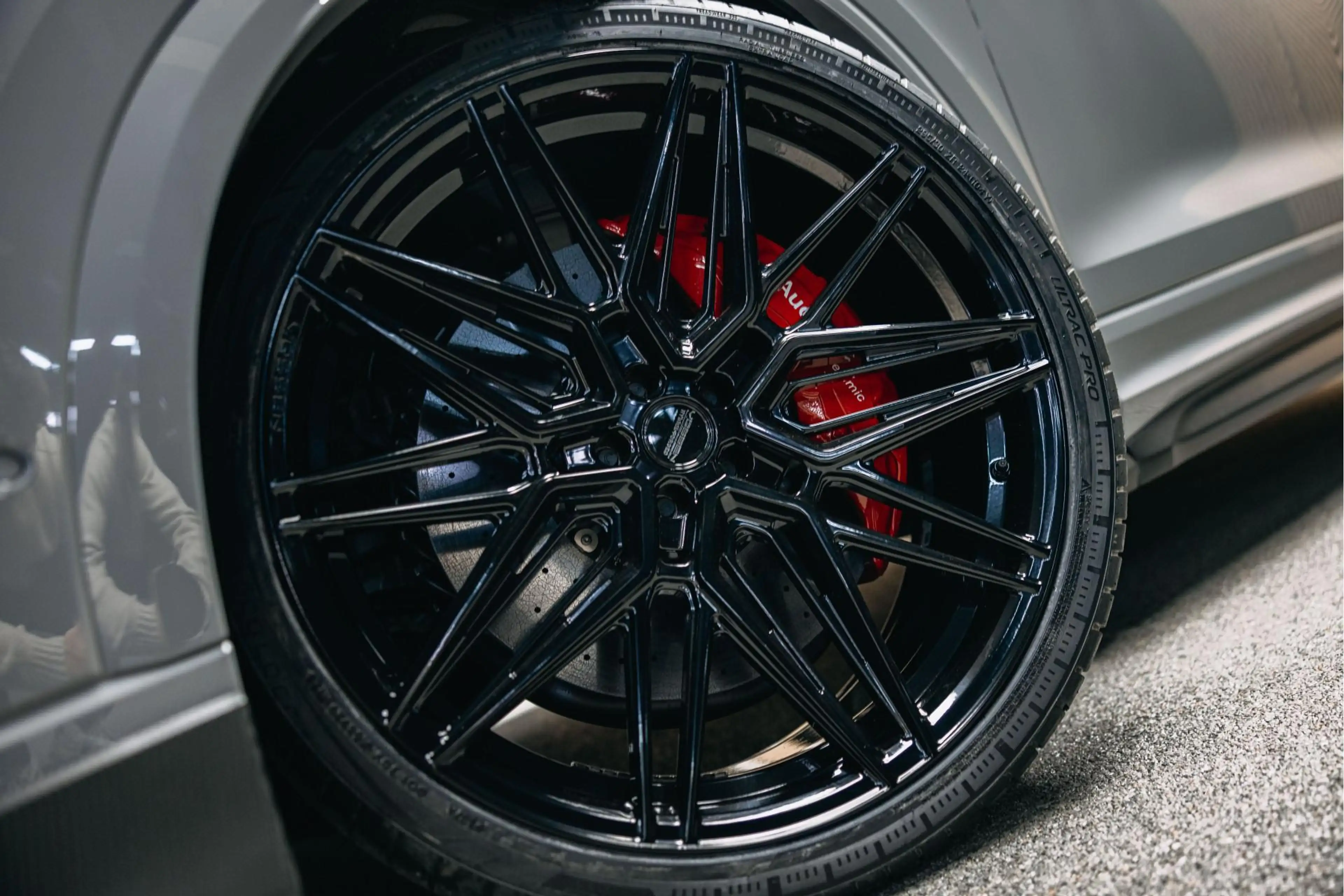 Audi RS Q8 RSQ8 Performance 4.0 TFSI RSQ8 quattro Performance — photo 3