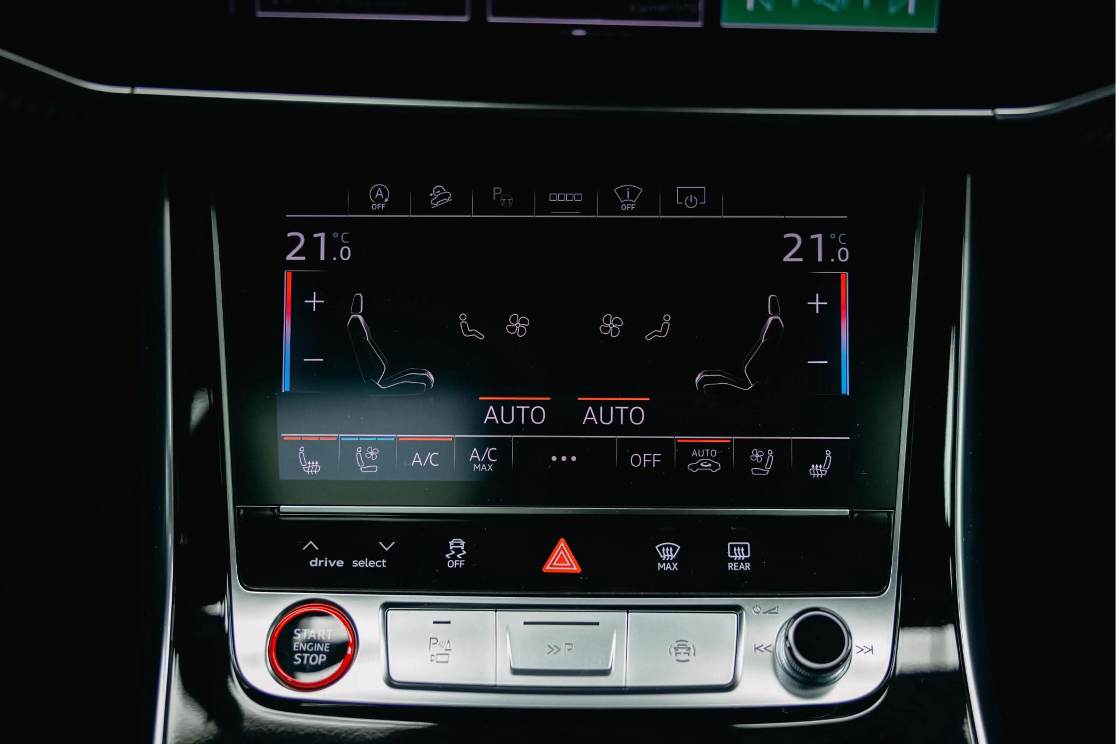 Audi RS Q8 RSQ8 Performance 4.0 TFSI RSQ8 quattro Performance — photo 32