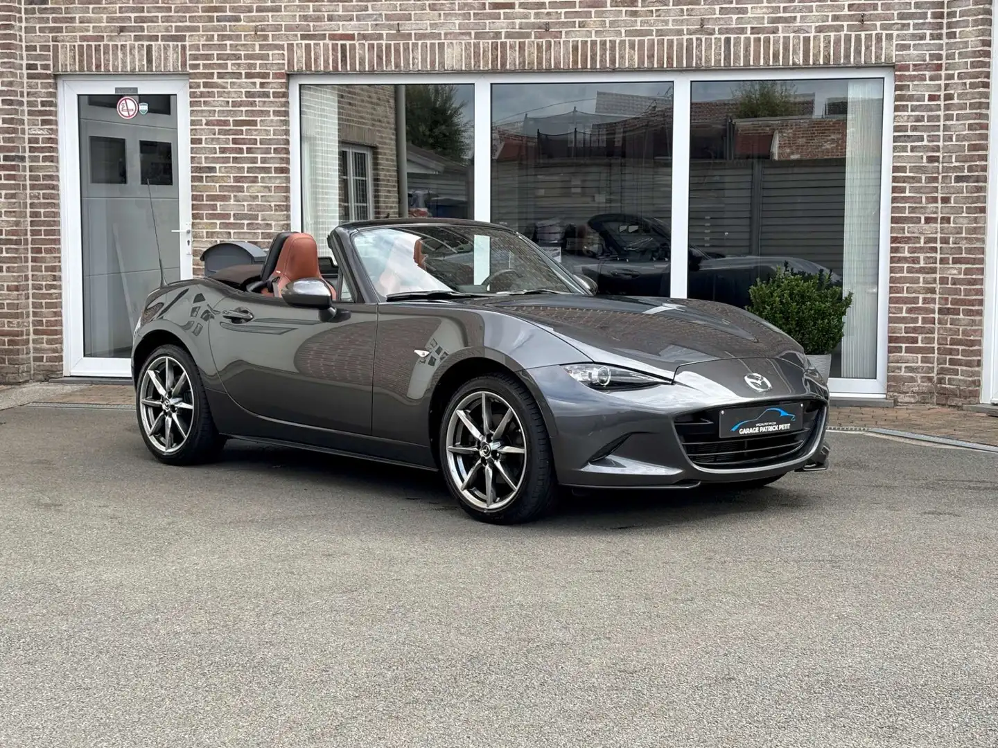 Mazda MX-5 MX-5 ND KAZARI / 4700km / Fabriekswaarborg Gris - 1