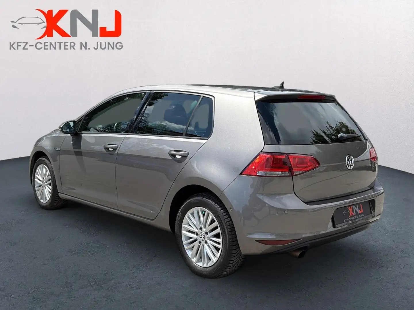 Volkswagen Golf VII Lim. Cup BMT | Sondermodell Grau - 2