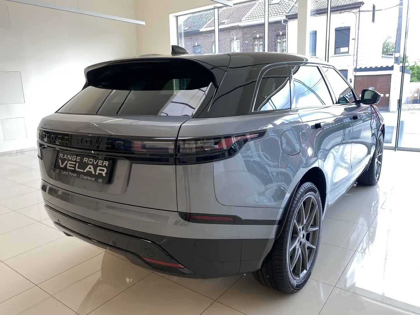 Land Rover Range Rover Velar p440 Dynamic SE plug in hybrid Noir - 2