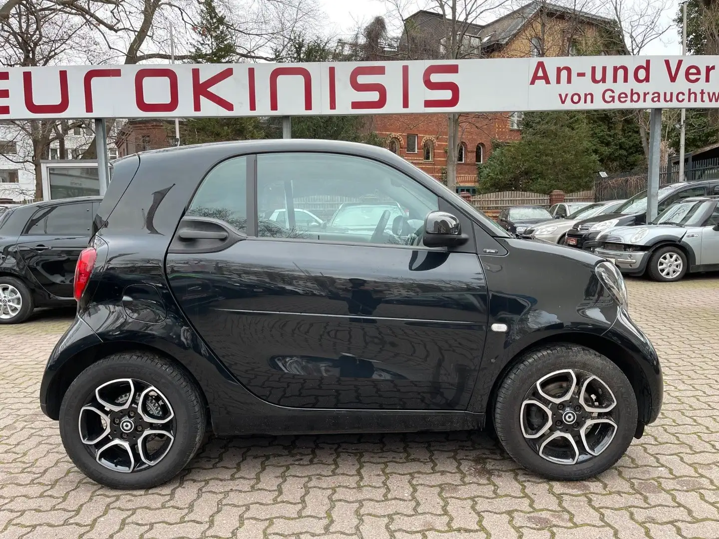 smart forTwo fortwo 66kW DCT passion*PANO*NAVI*SHZ*JBL*PTS Schwarz - 1