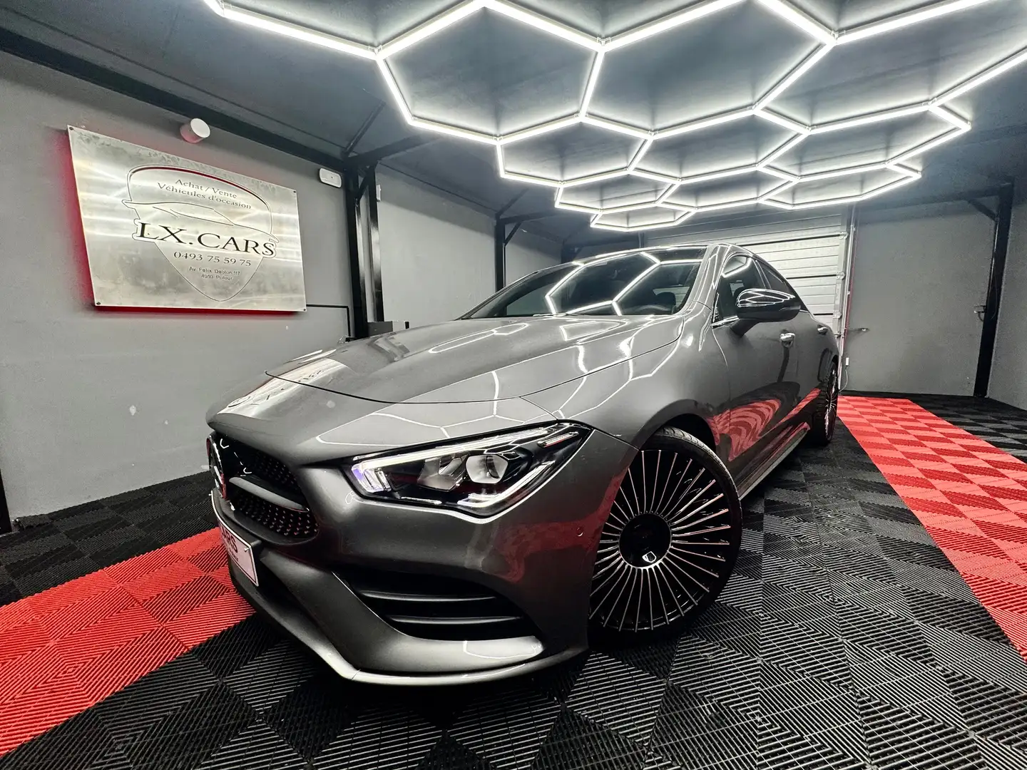 Mercedes-Benz CLA 200 🔺CLA200*TOIT OUVRANT*LED*AUTO🔺 Zilver - 2