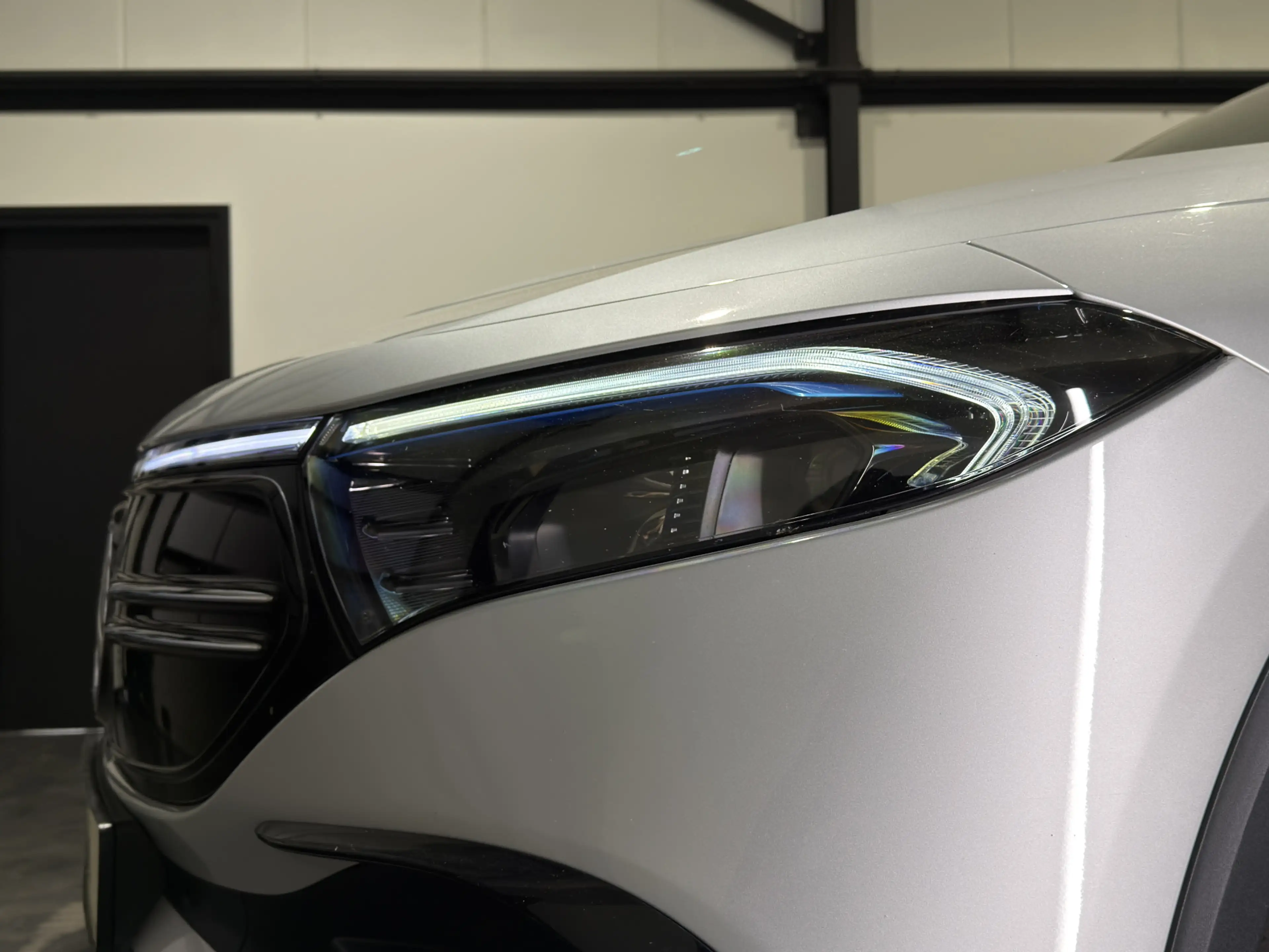 Mercedes-Benz EQA 300 4MATIC Business Solution 67 kWh | AMG Styling | — photo 10
