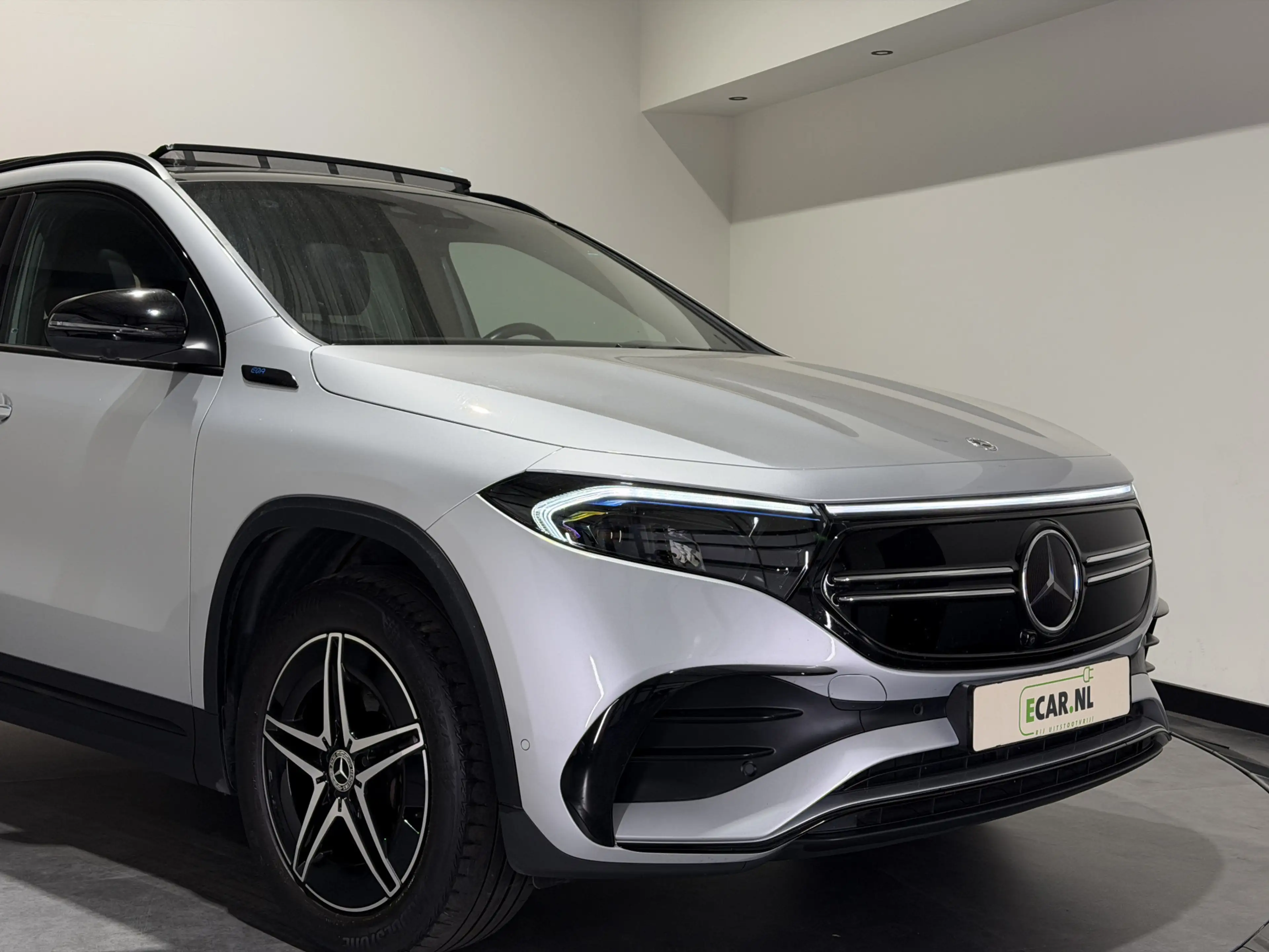 Mercedes-Benz EQA 300 4MATIC Business Solution 67 kWh | AMG Styling | — photo 9