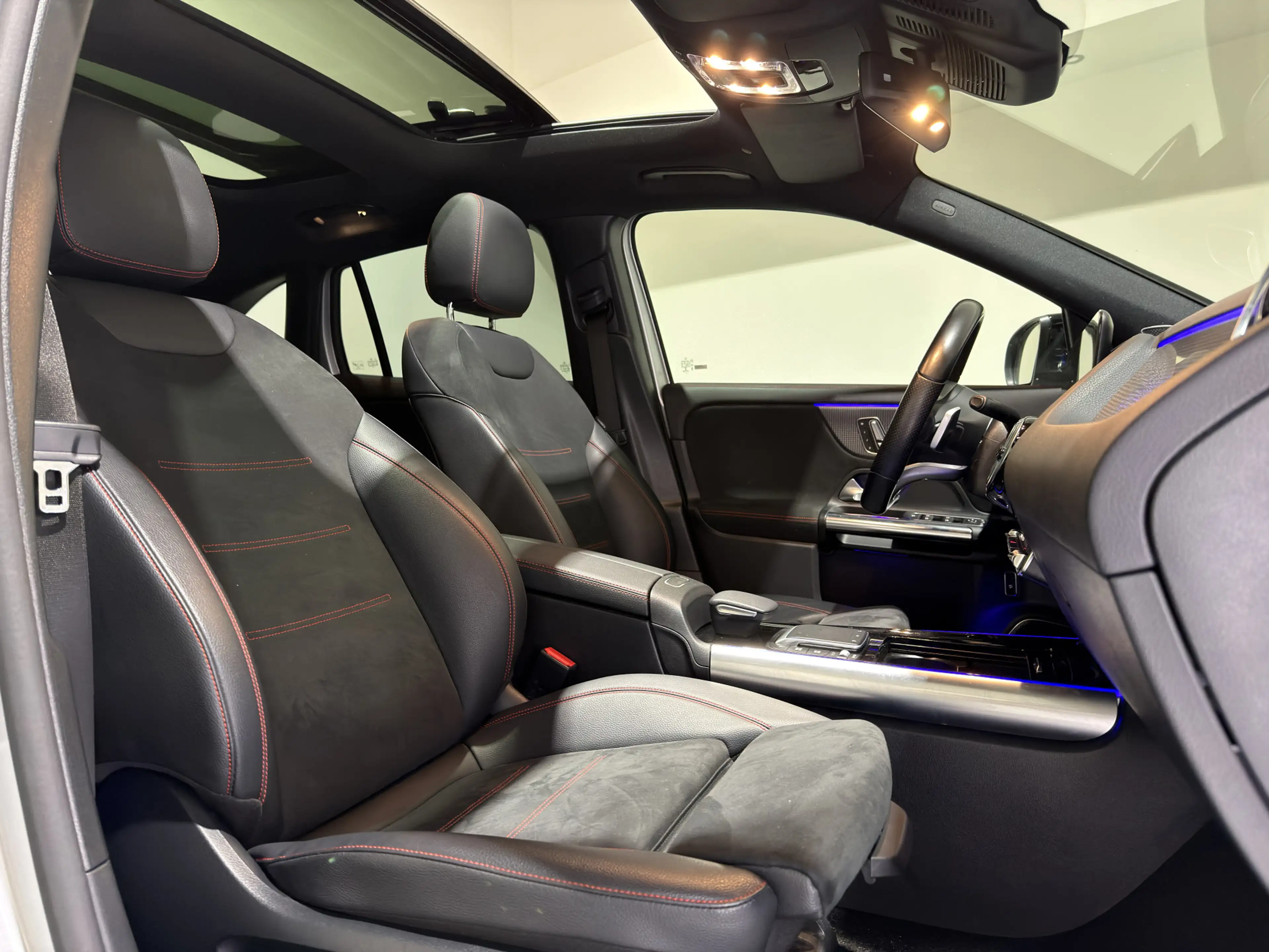 Mercedes-Benz EQA 300 4MATIC Business Solution 67 kWh | AMG Styling | — photo 15