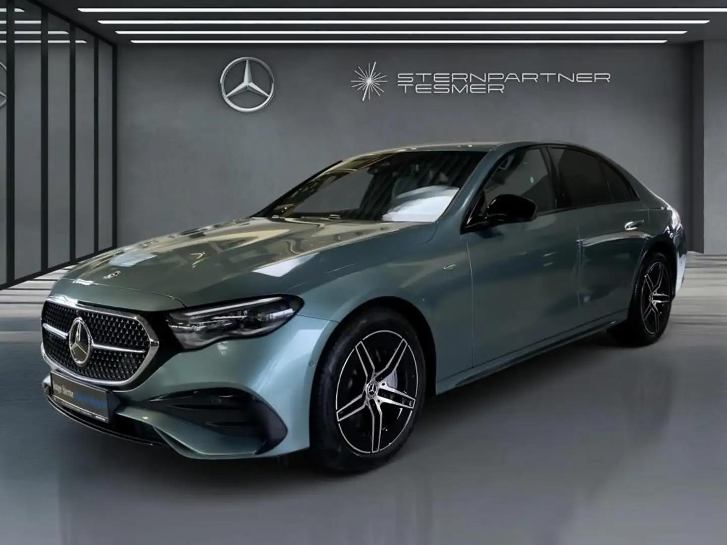 Mercedes-Benz E 300 e AMG+Night+360°+Digital Light+Memory Silber - 1