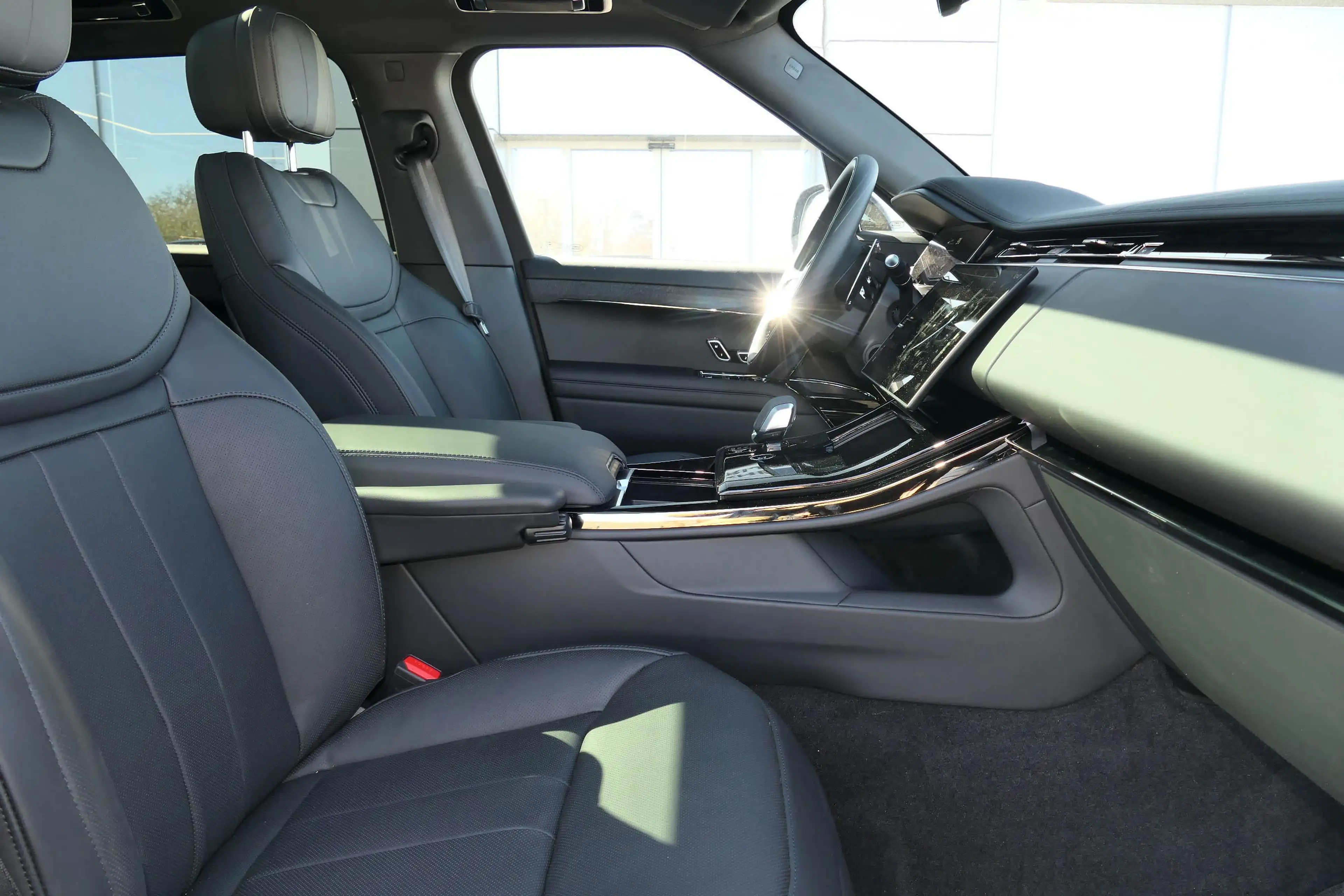 Land Rover Range Rover Sport P460e Dynamic SE AWD Auto. 25MY — photo 7