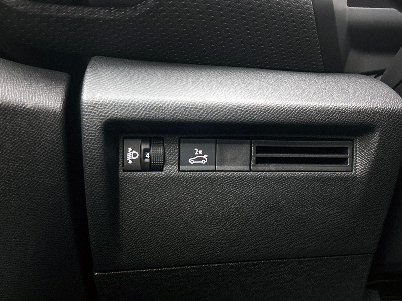 Citroen C4 X 1.2 Hybrid 145 Business CAMERA | NAVI & CARPLAY | — photo 27