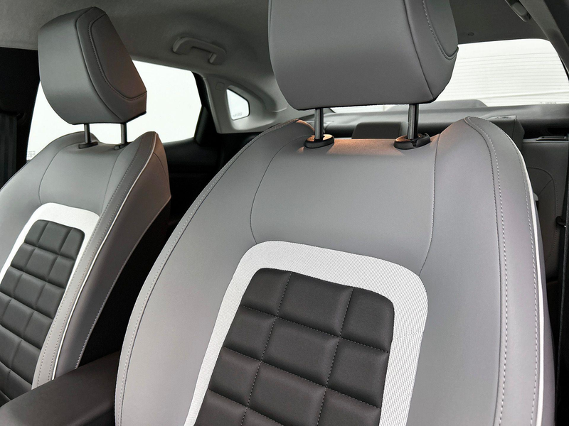Citroen C4 X 1.2 Hybrid 145 Business CAMERA | NAVI & CARPLAY | — photo 15